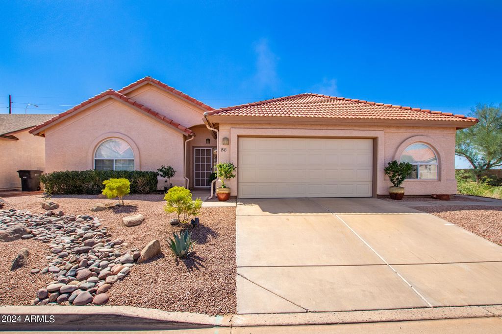 Photo of 1543 E Gleneagle Drive, Chandler, AZ 85249 (MLS # 6917484)
