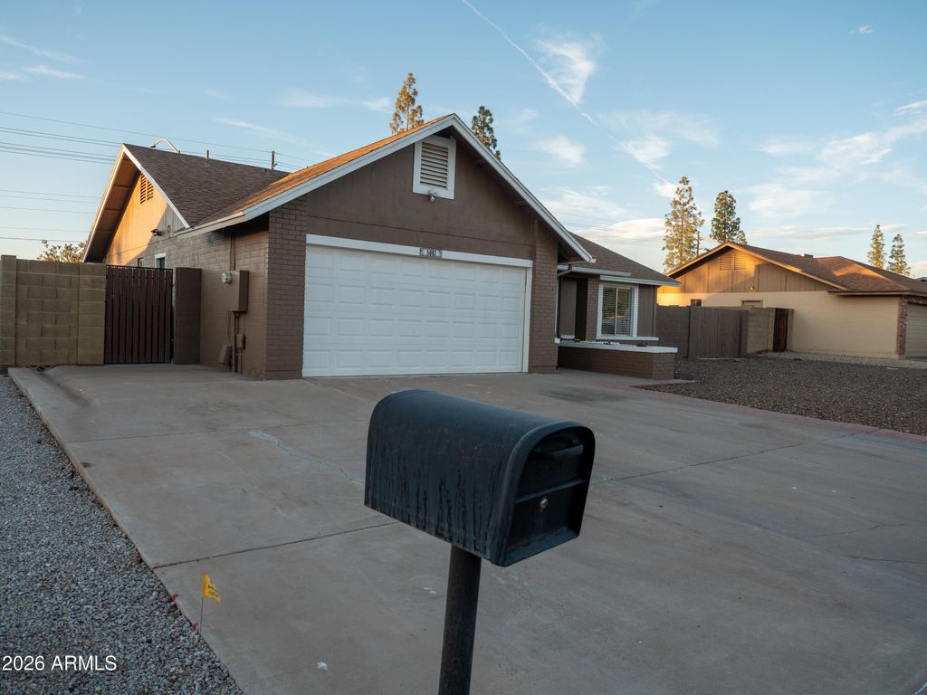 Photo of 5002 E Fairbrook Street, Mesa, AZ 85205 (MLS # 7029462)
