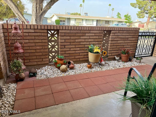 10323 W DEANNE Drive