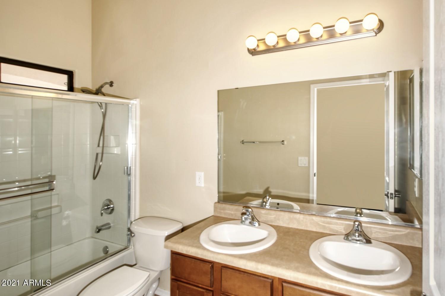 LEGENDS AT VALIENTE UNIT 2 - Residential