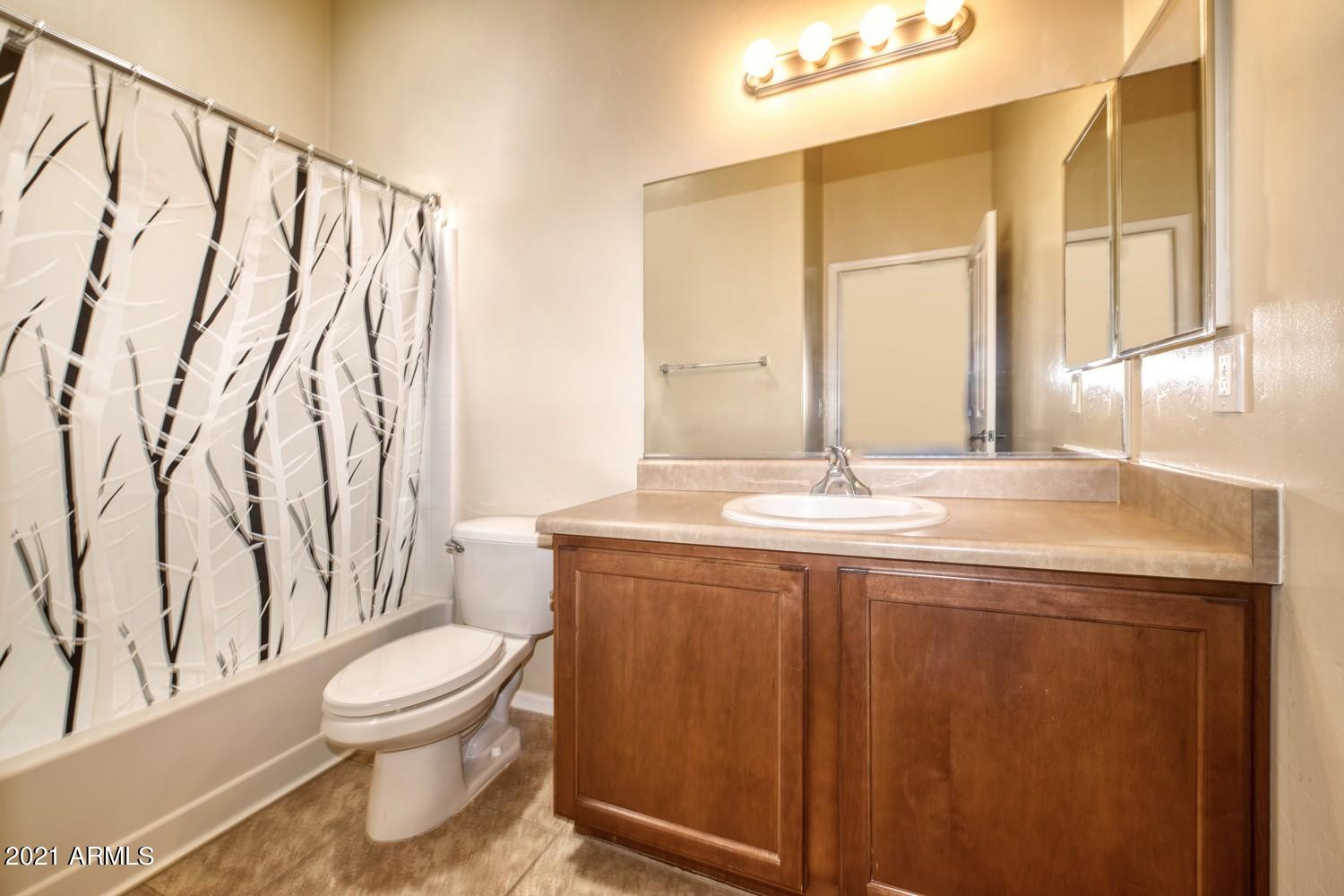 LEGENDS AT VALIENTE UNIT 2 - Residential