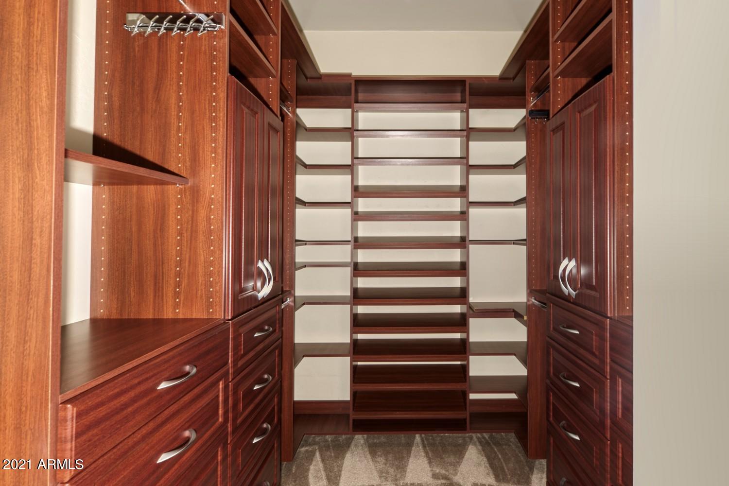 LEGENDS AT VALIENTE UNIT 2 - Residential