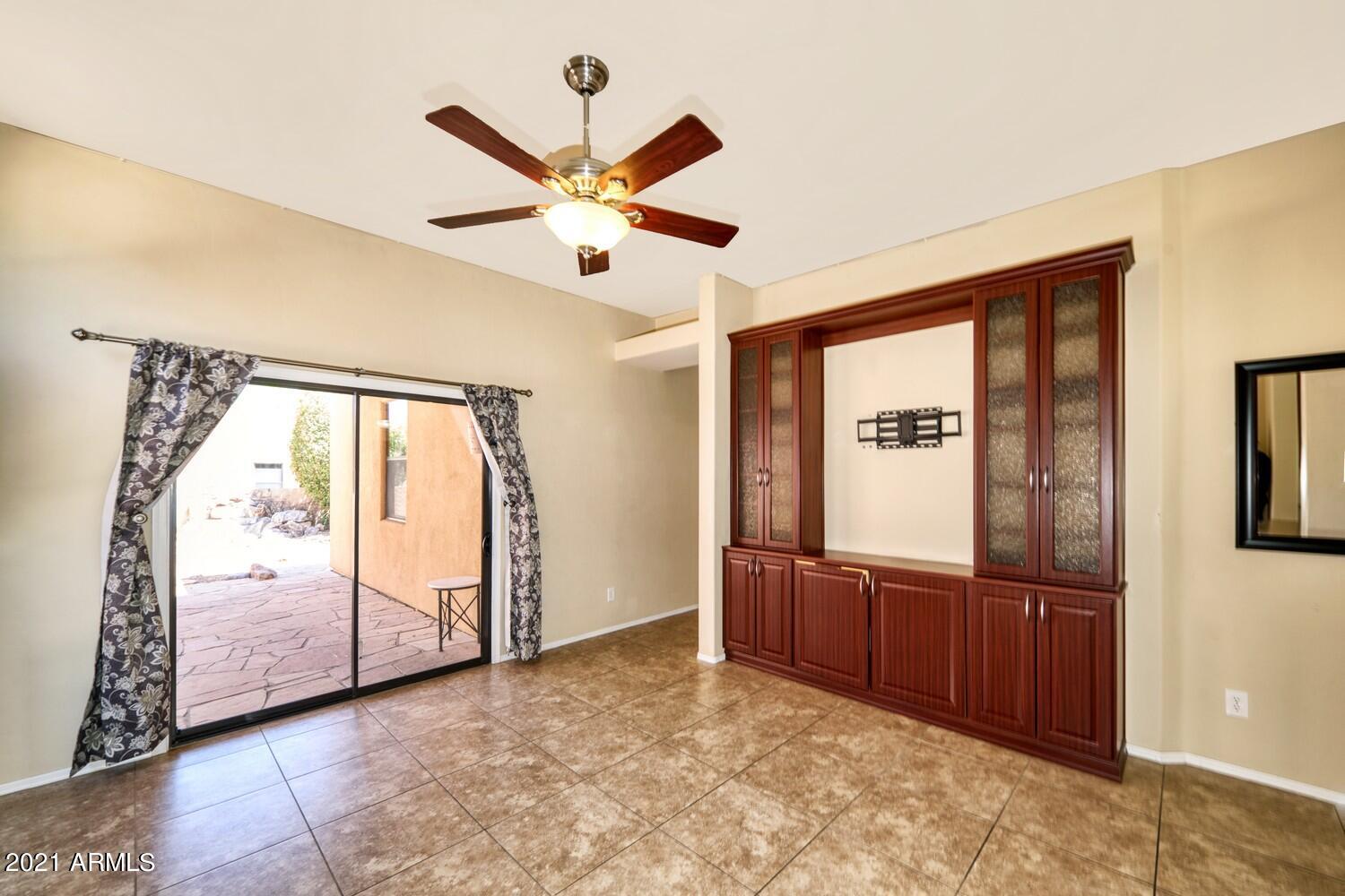 LEGENDS AT VALIENTE UNIT 2 - Residential