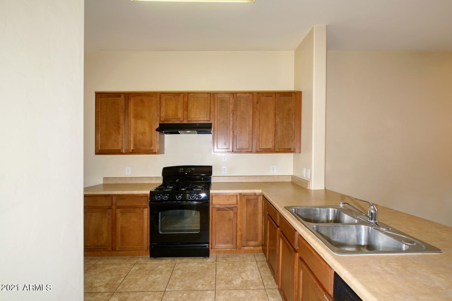 LEGENDS AT VALIENTE UNIT 2 - Residential