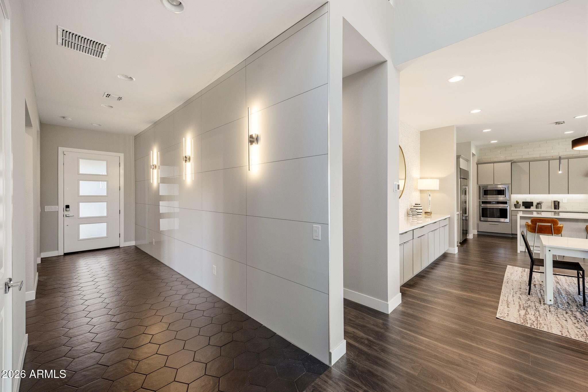 2110 E FALLEN LEAF Lane
