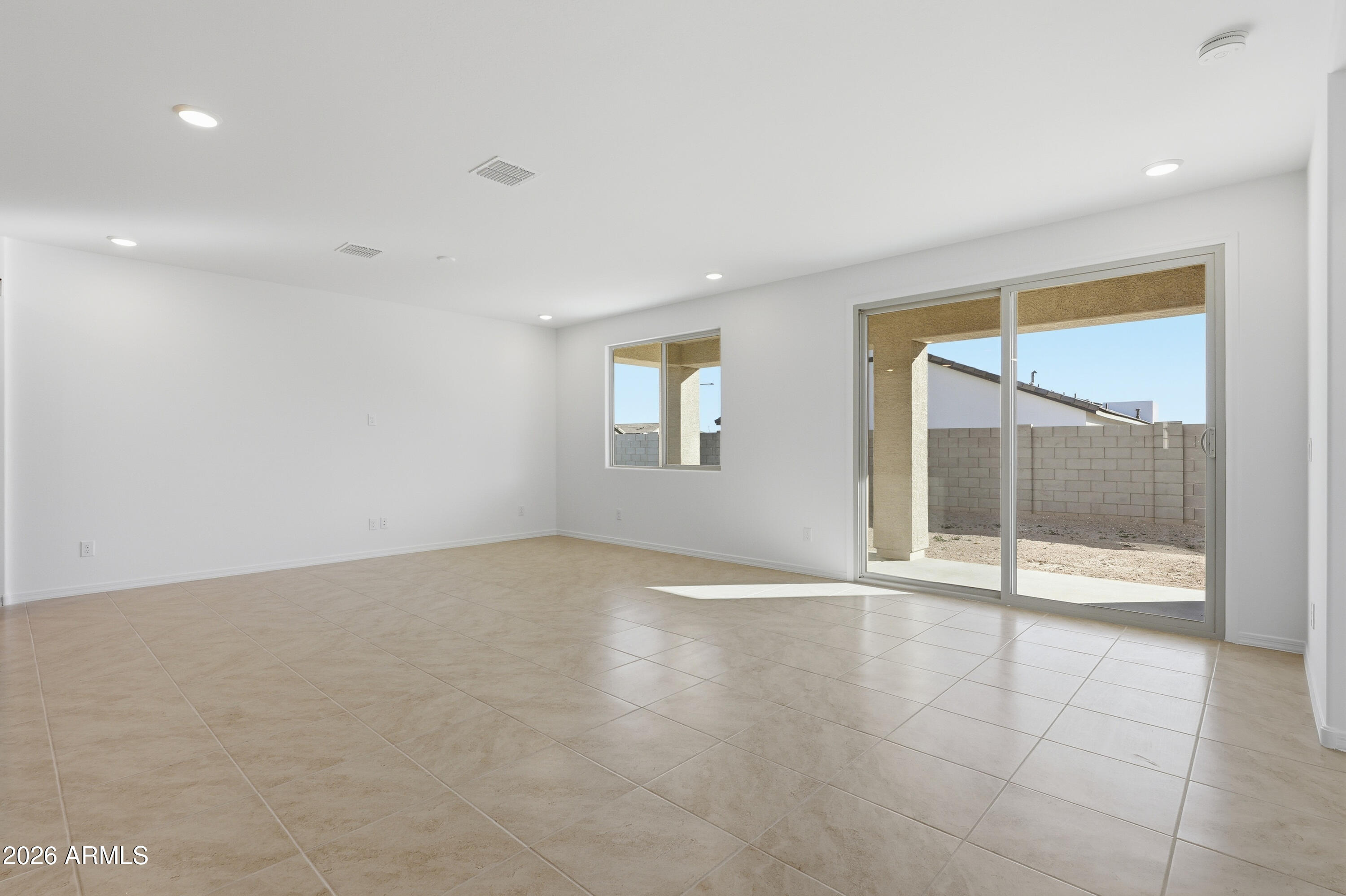 24181 W RAYMOND Street