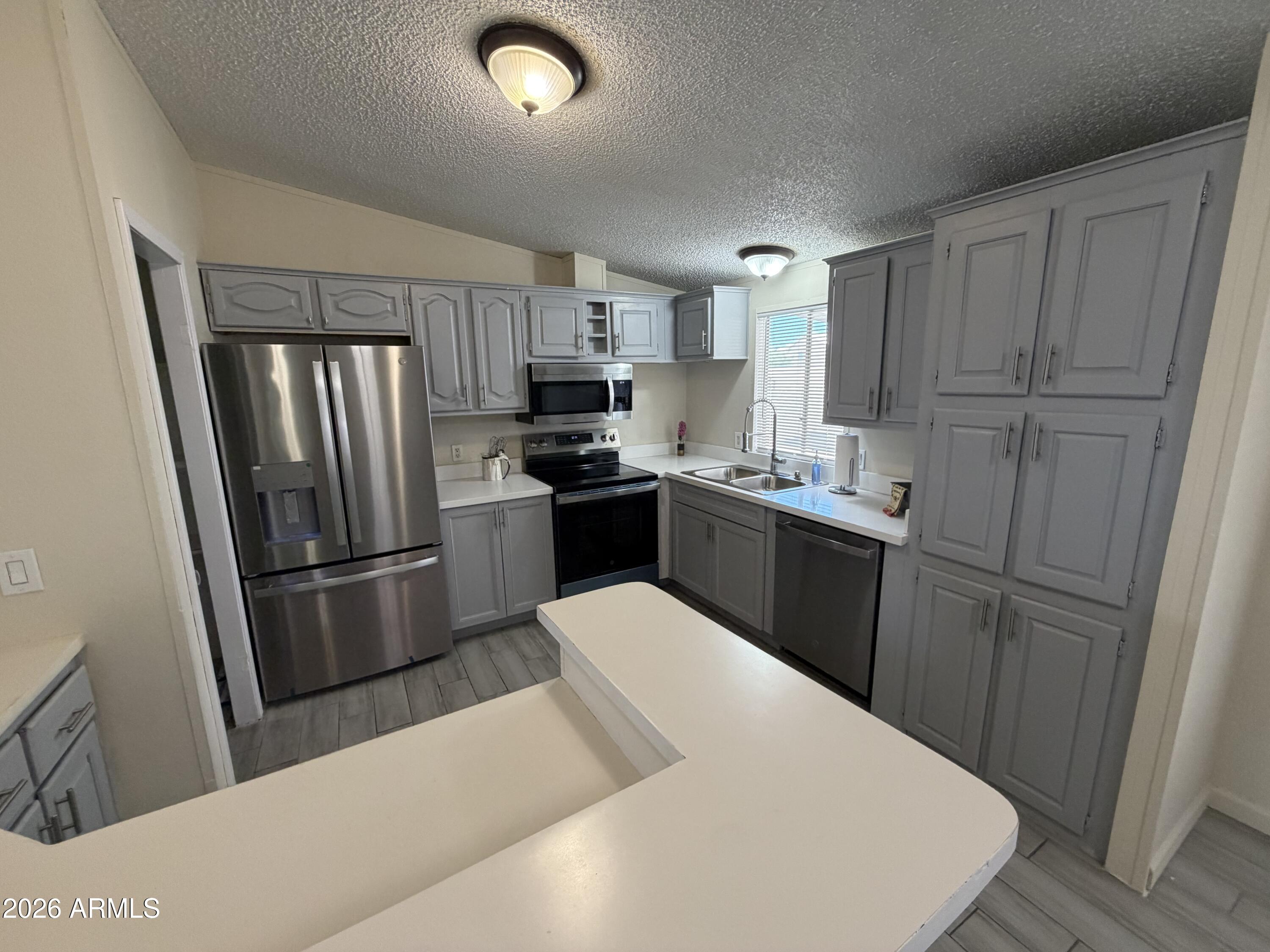 8601 N 71ST Avenue 43