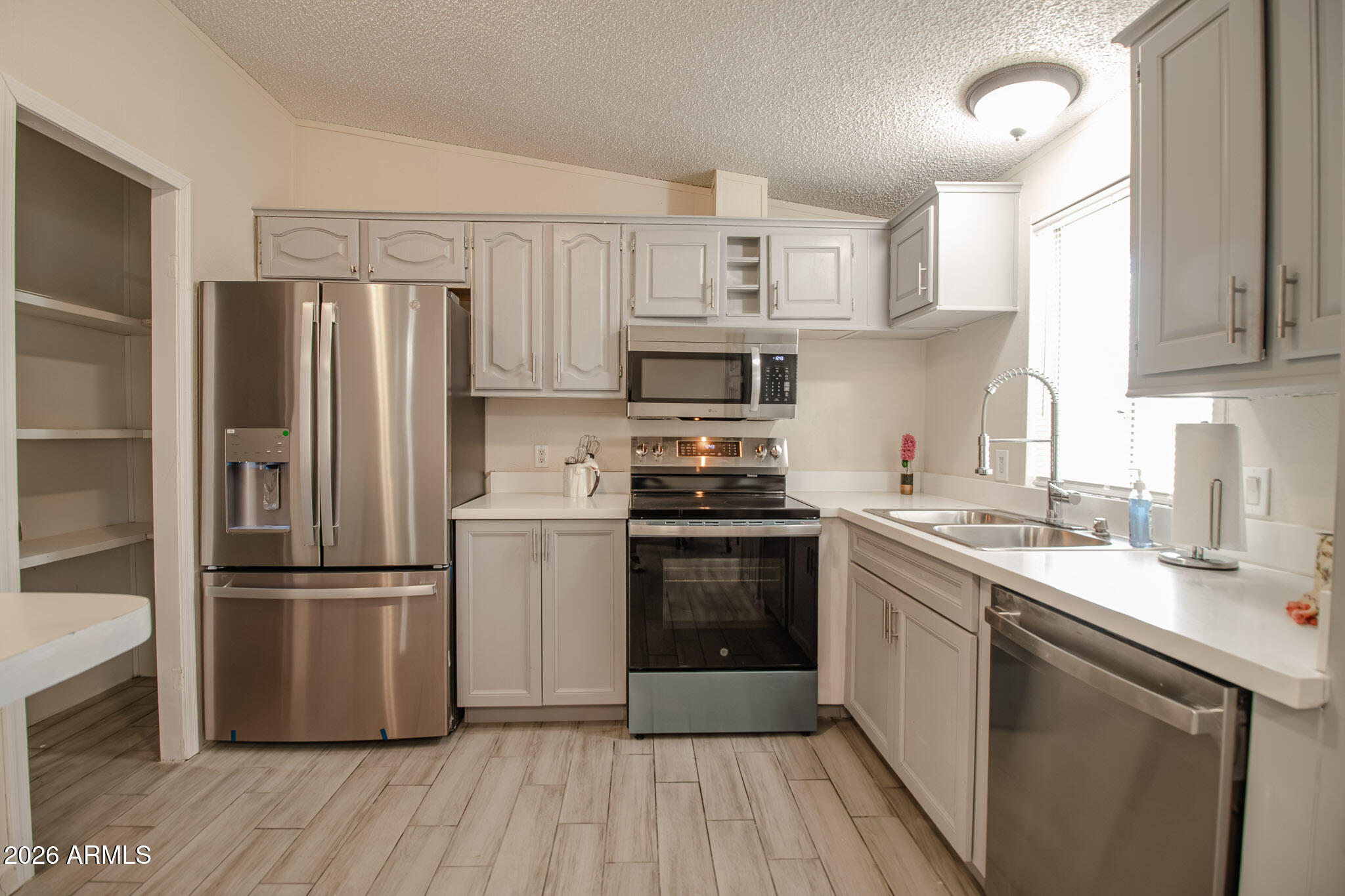 8601 N 71ST Avenue 43