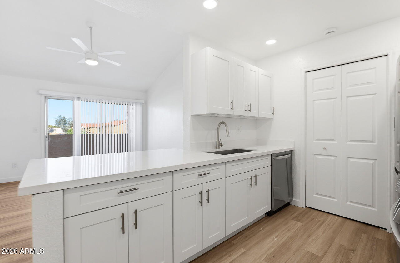 623 W Guadalupe Road 215