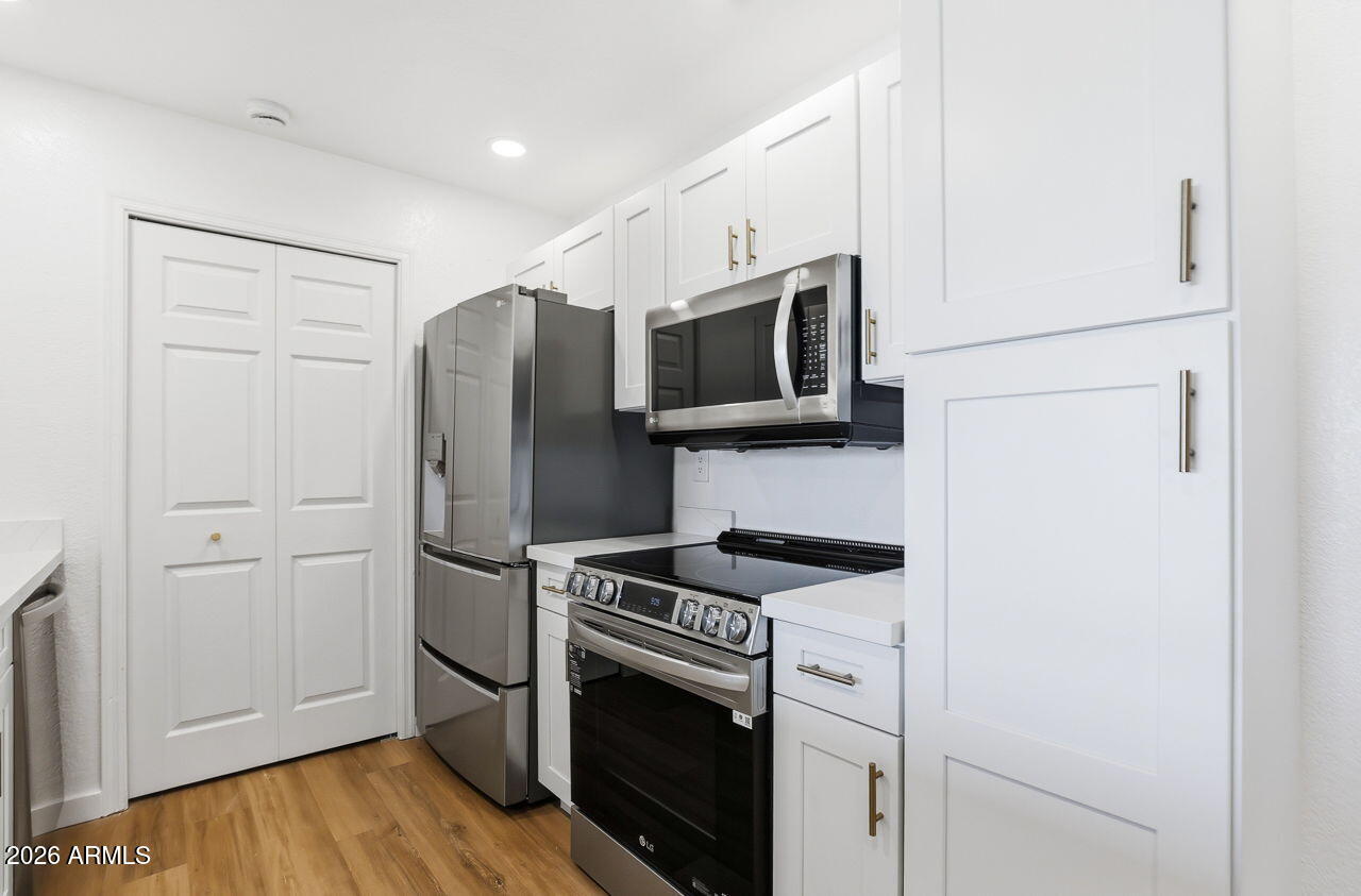 623 W Guadalupe Road 215