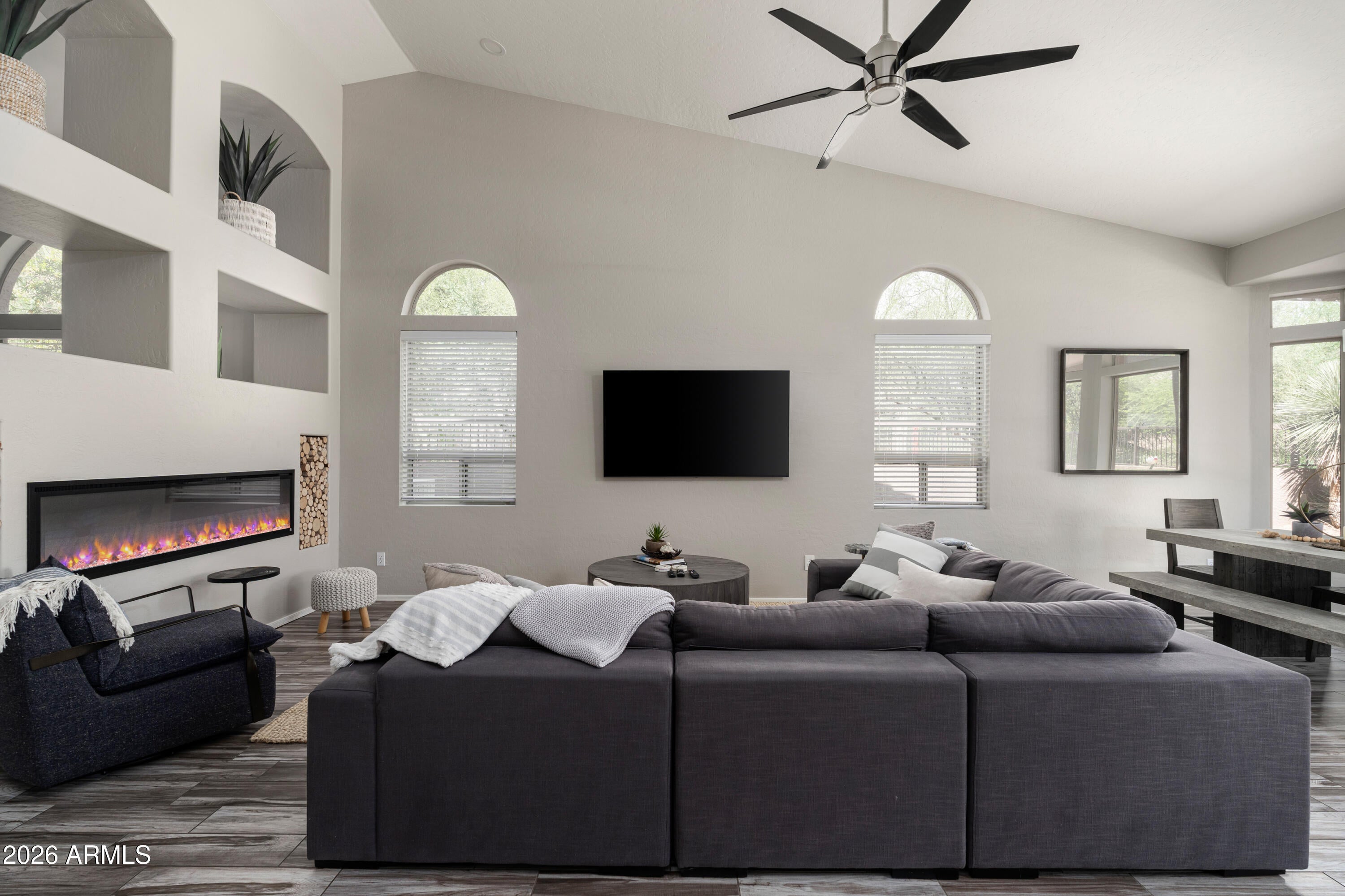 3060 N Ridgecrest -- 126
