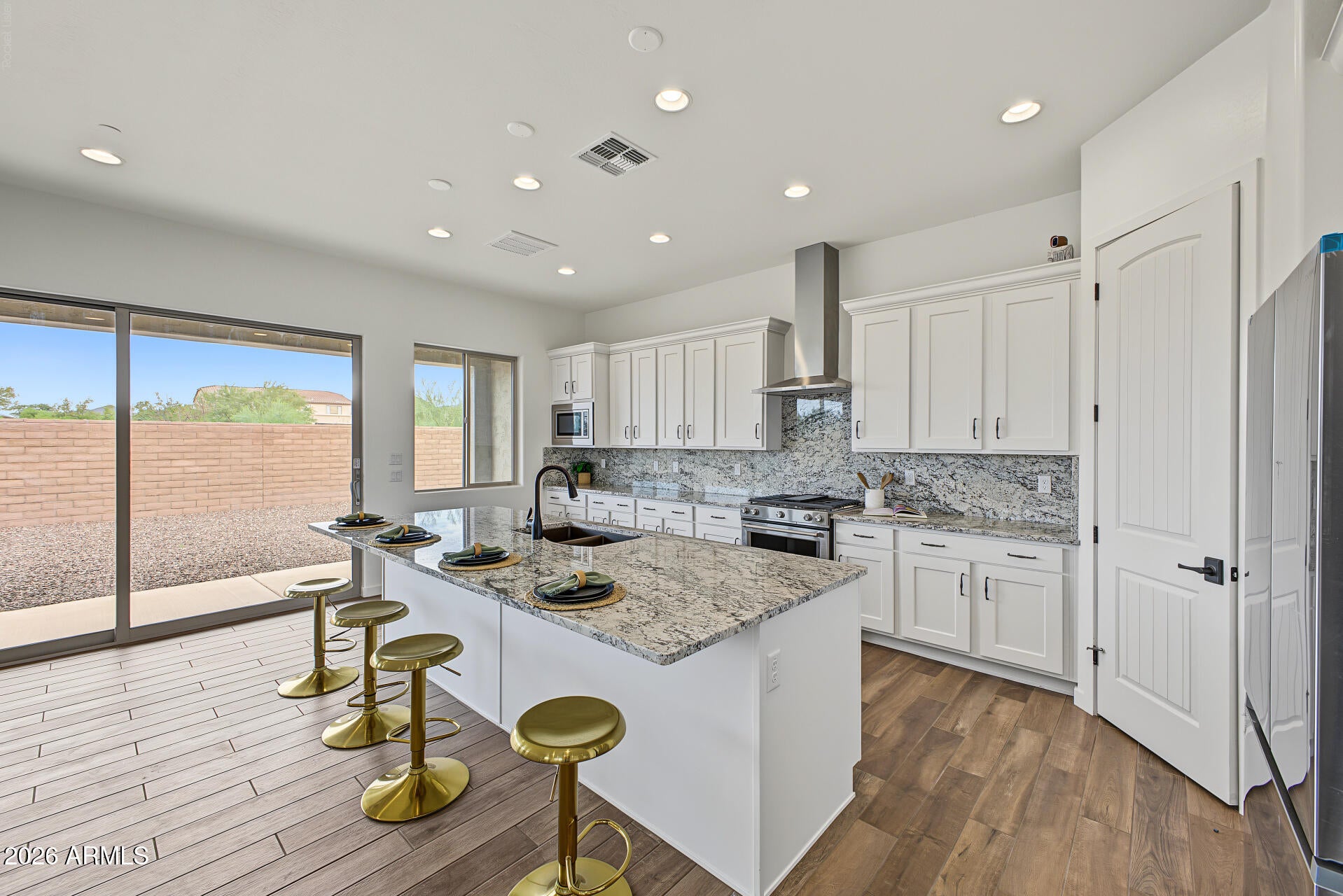 8032 E JUNE Circle