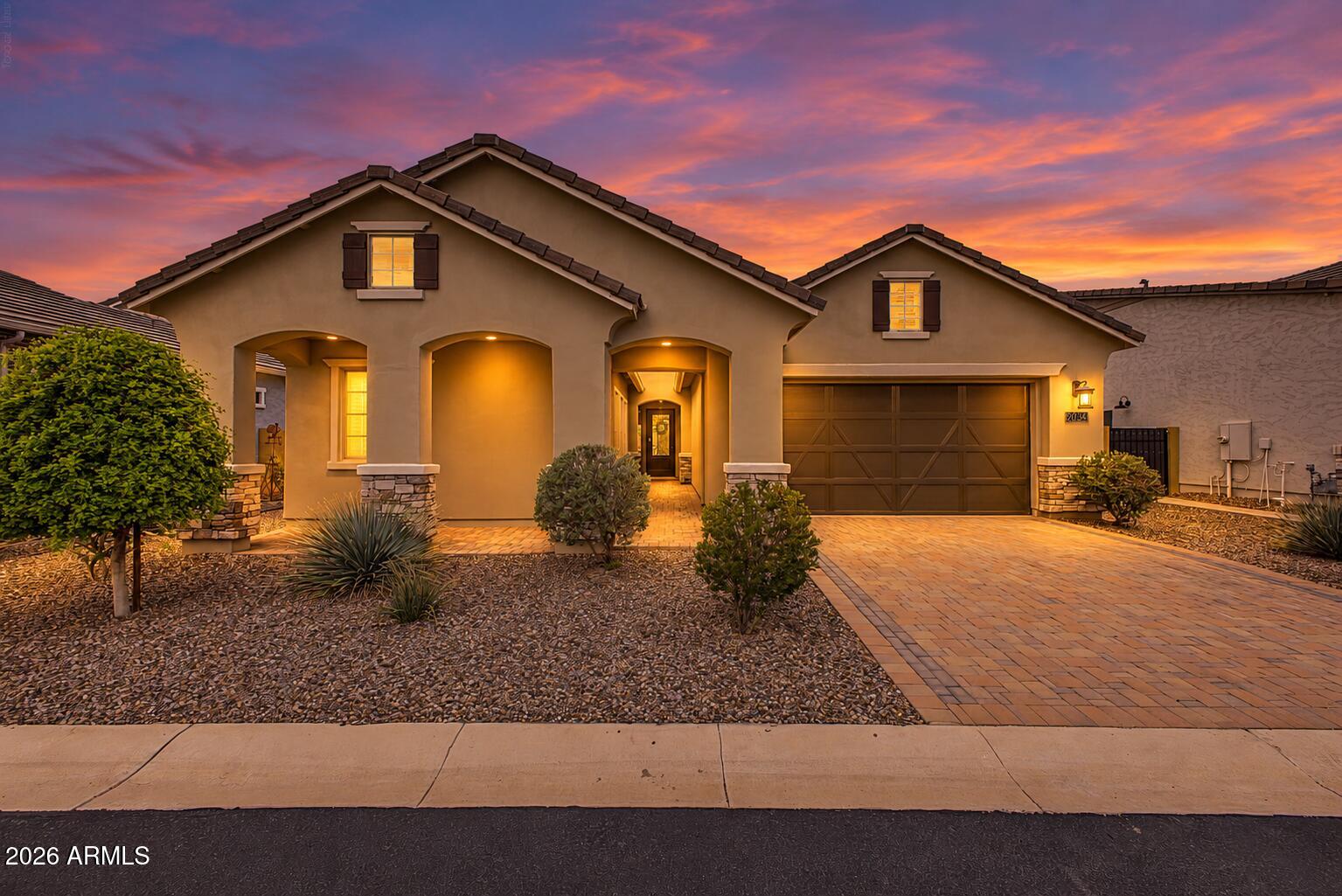 8032 E JUNE Circle