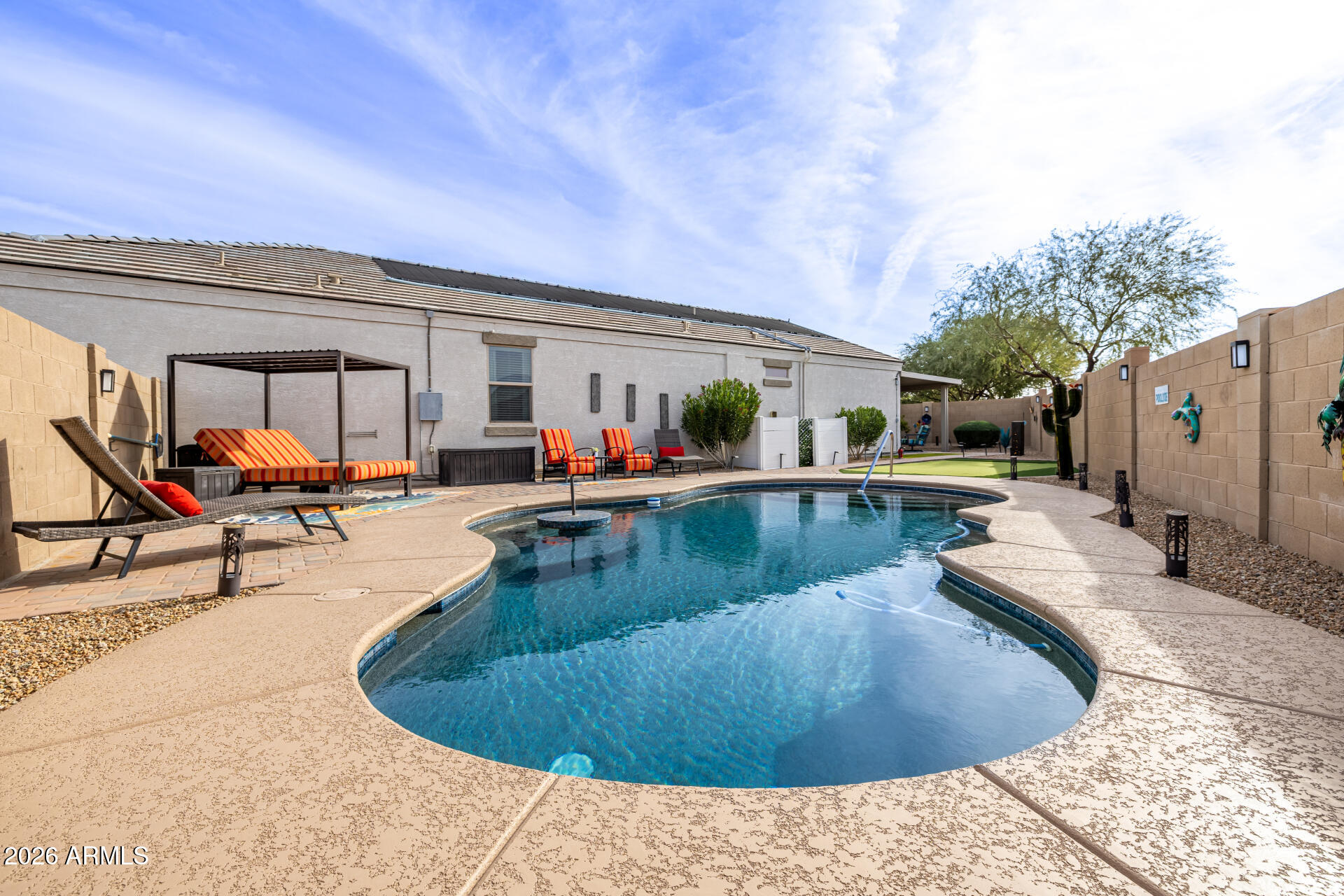 2373 E San Lorenzo Trail