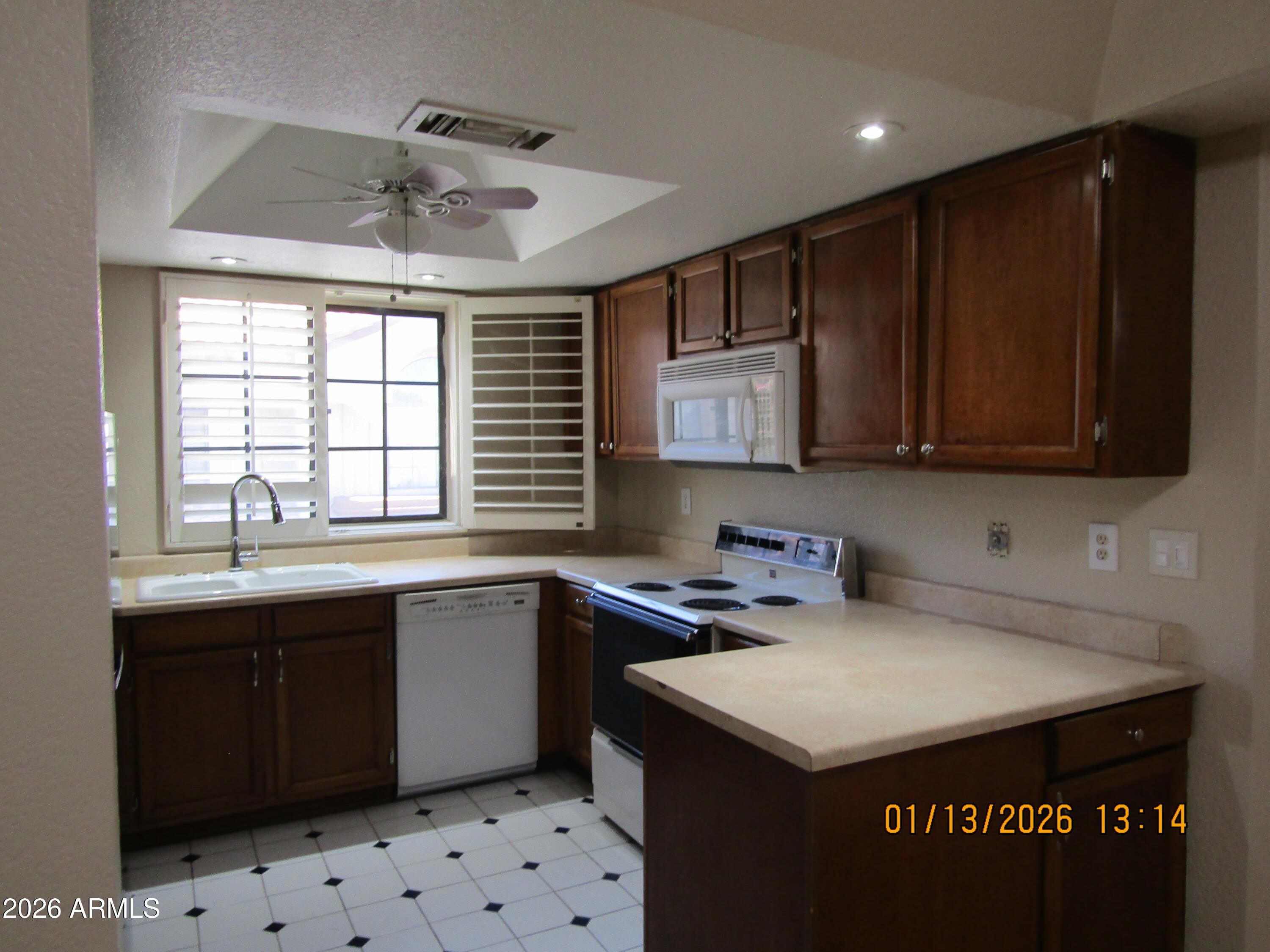 818 S WESTWOOD Street 207