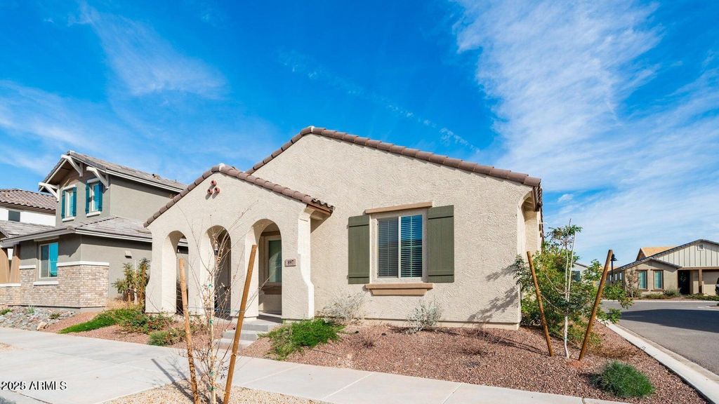 Photo of 897 S 151st Lane, Goodyear, AZ 85338 (MLS # 6929564)