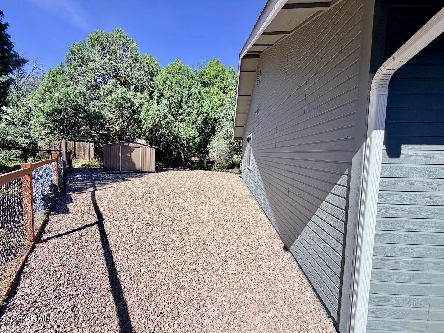 817 W PAYSON Parkway