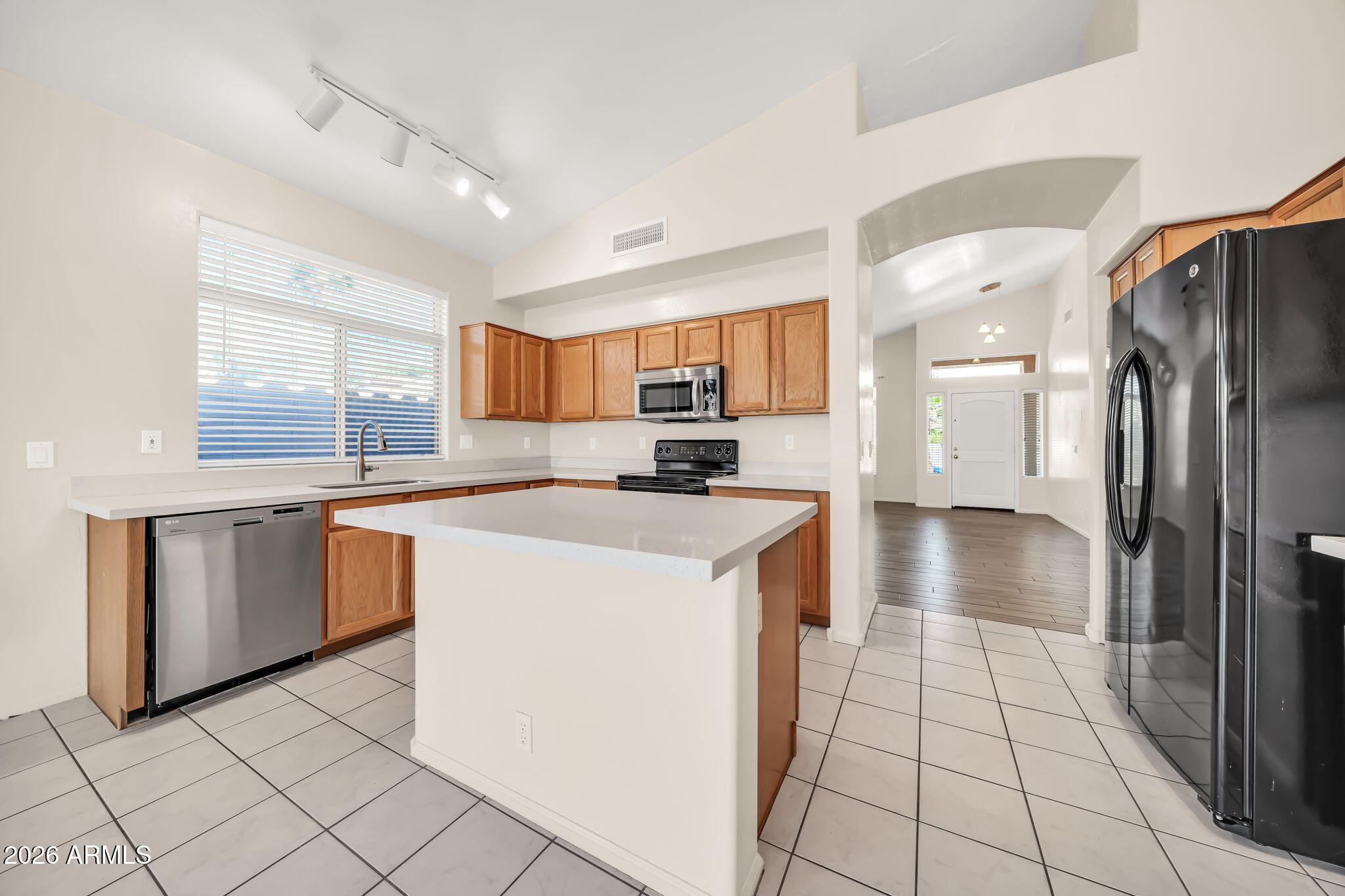 1250 E CAPTAIN DREYFUS Avenue