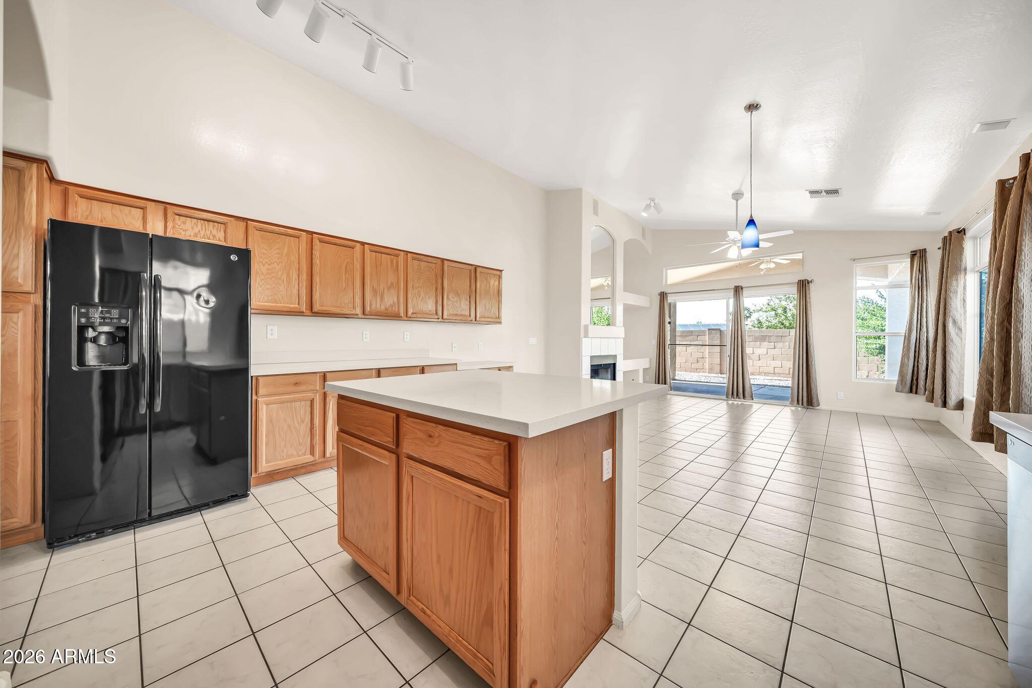 1250 E CAPTAIN DREYFUS Avenue