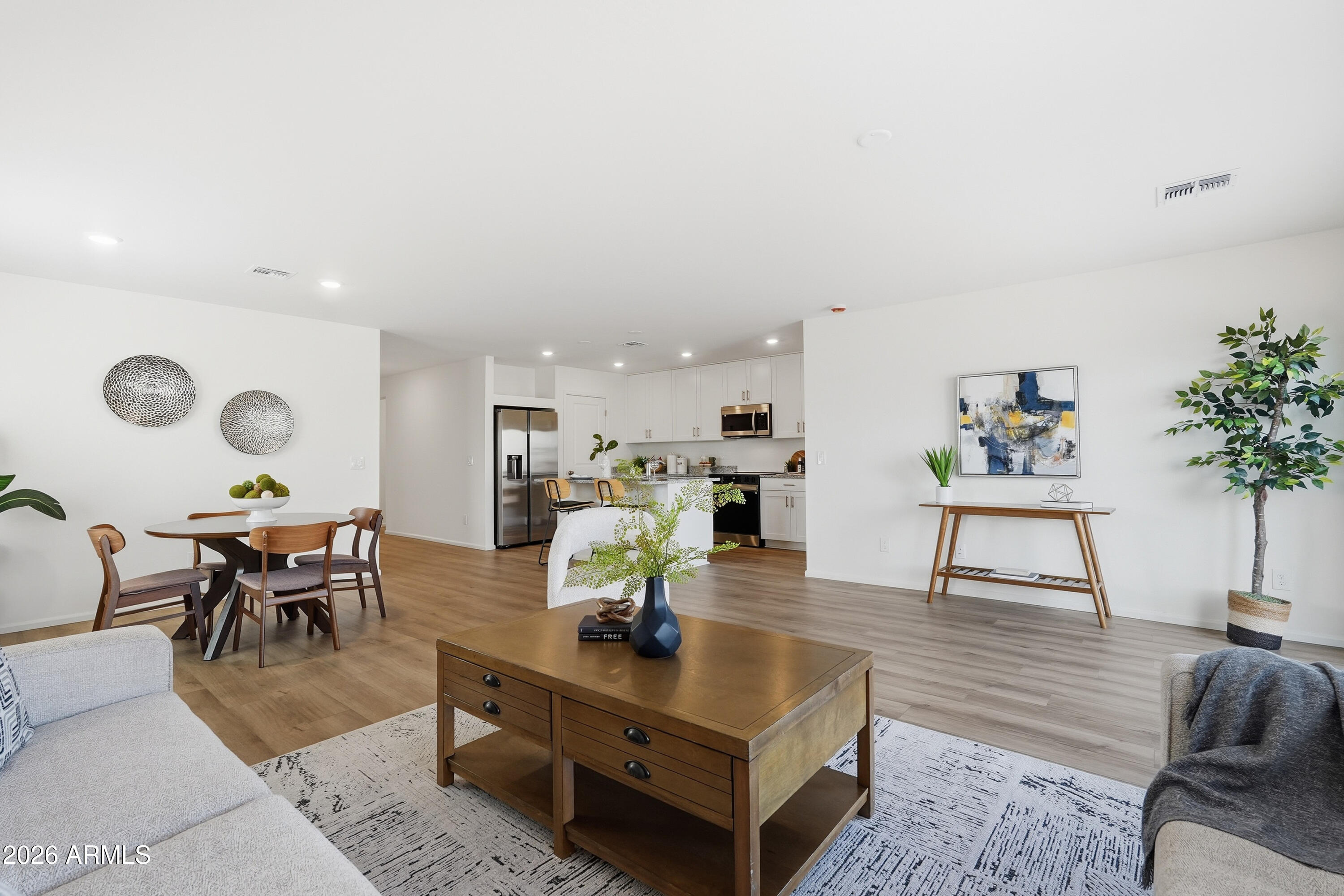1396 W AZTEC Drive