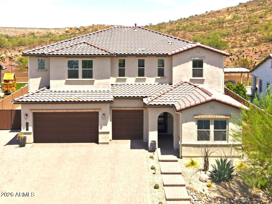 1928 E VILLA LINDA Drive