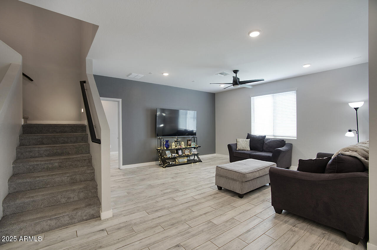 16829 W MAYA Way