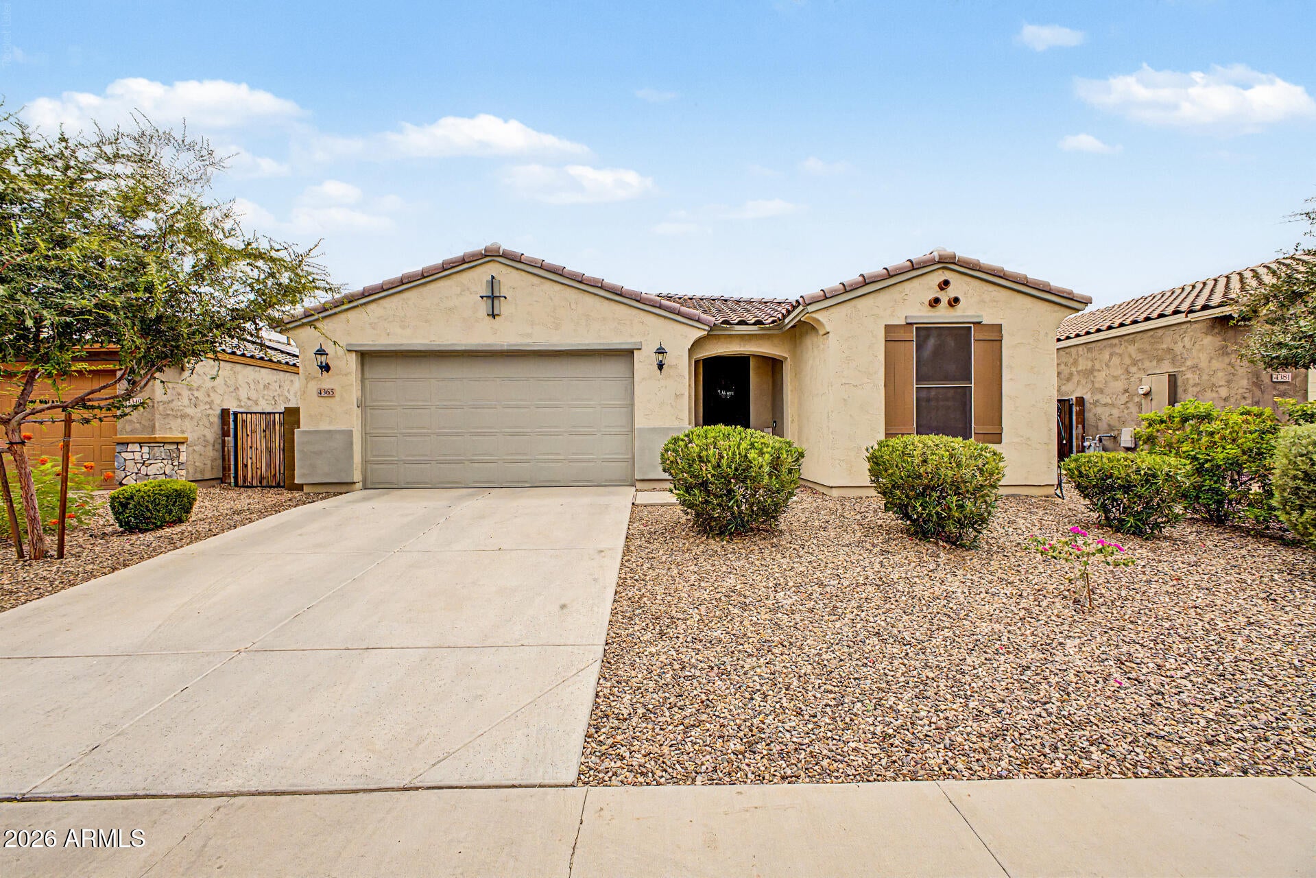 4365 W Pelotazo Way