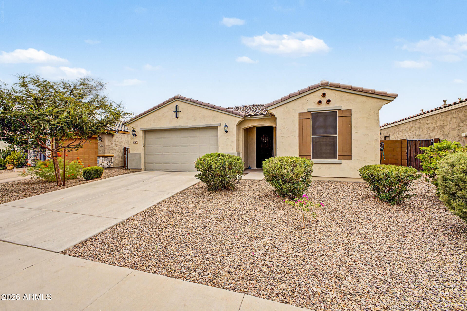 4365 W Pelotazo Way