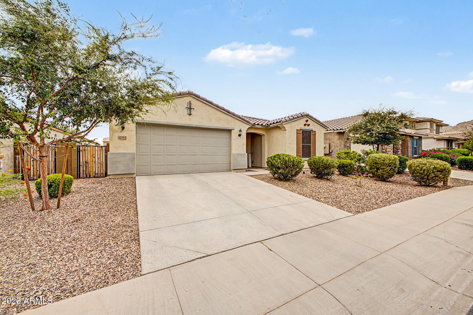 4365 W Pelotazo Way