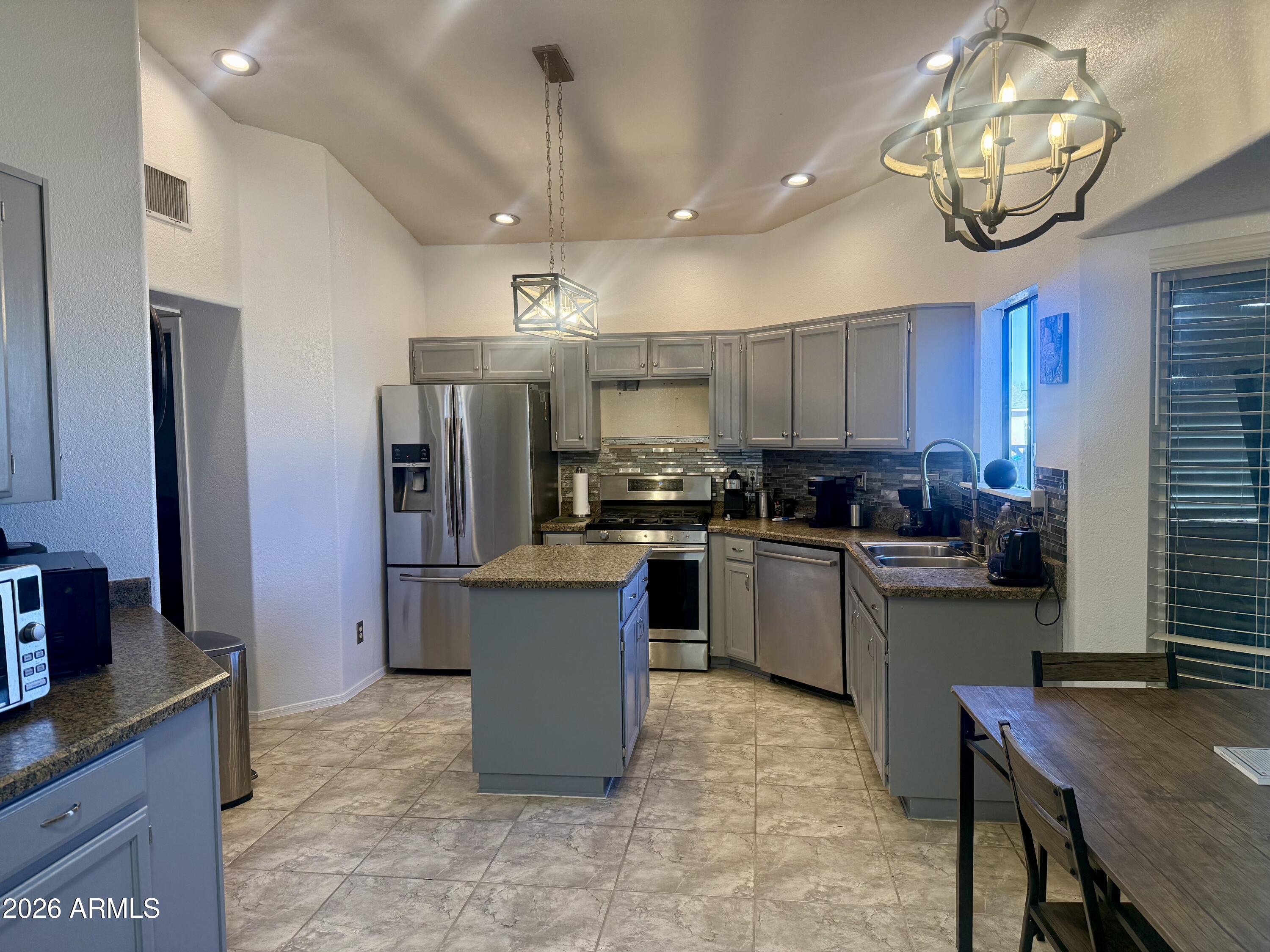 MISSION HILLS ESTATES PHASE 4 - Residential
