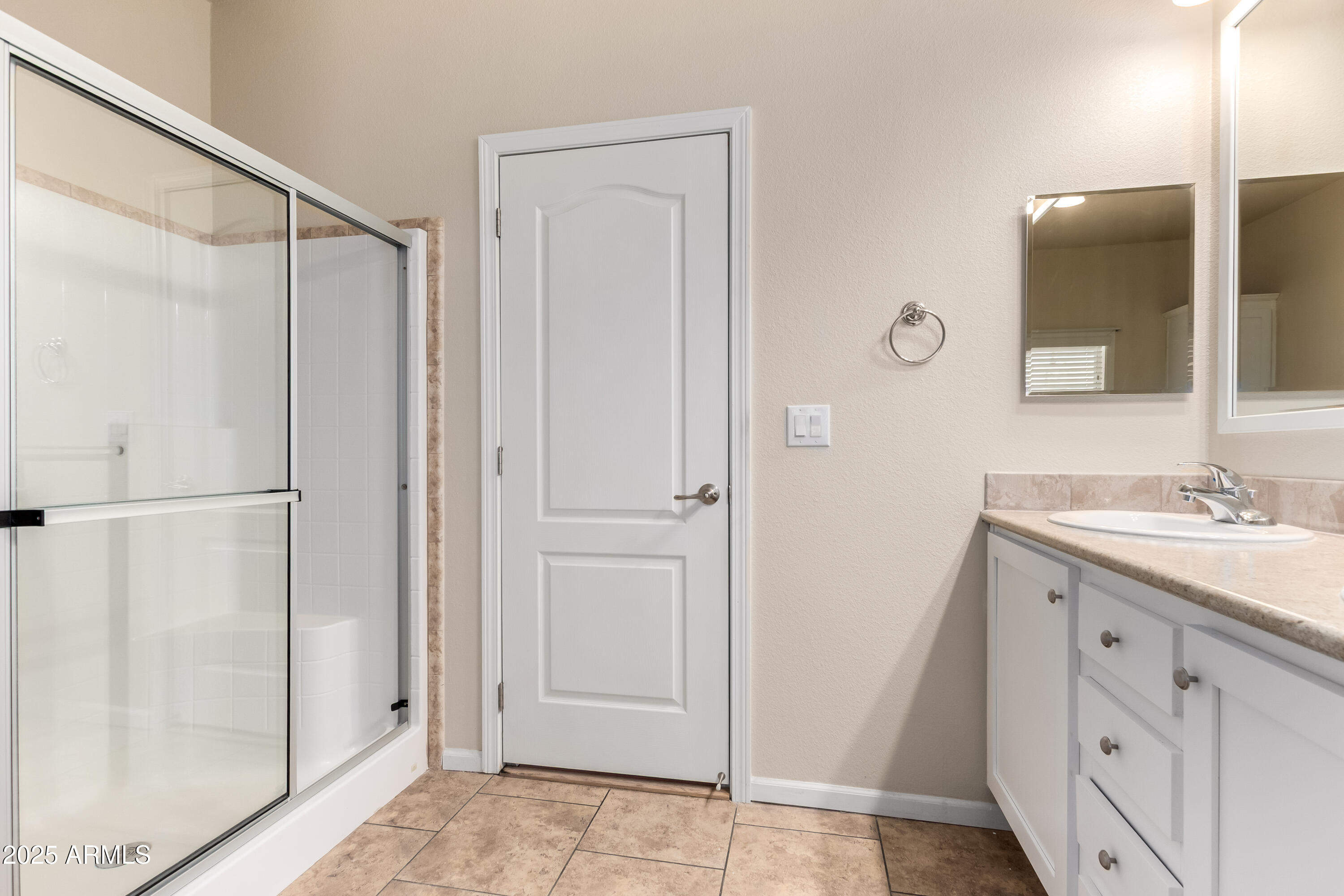 2000 S Apache Road 78