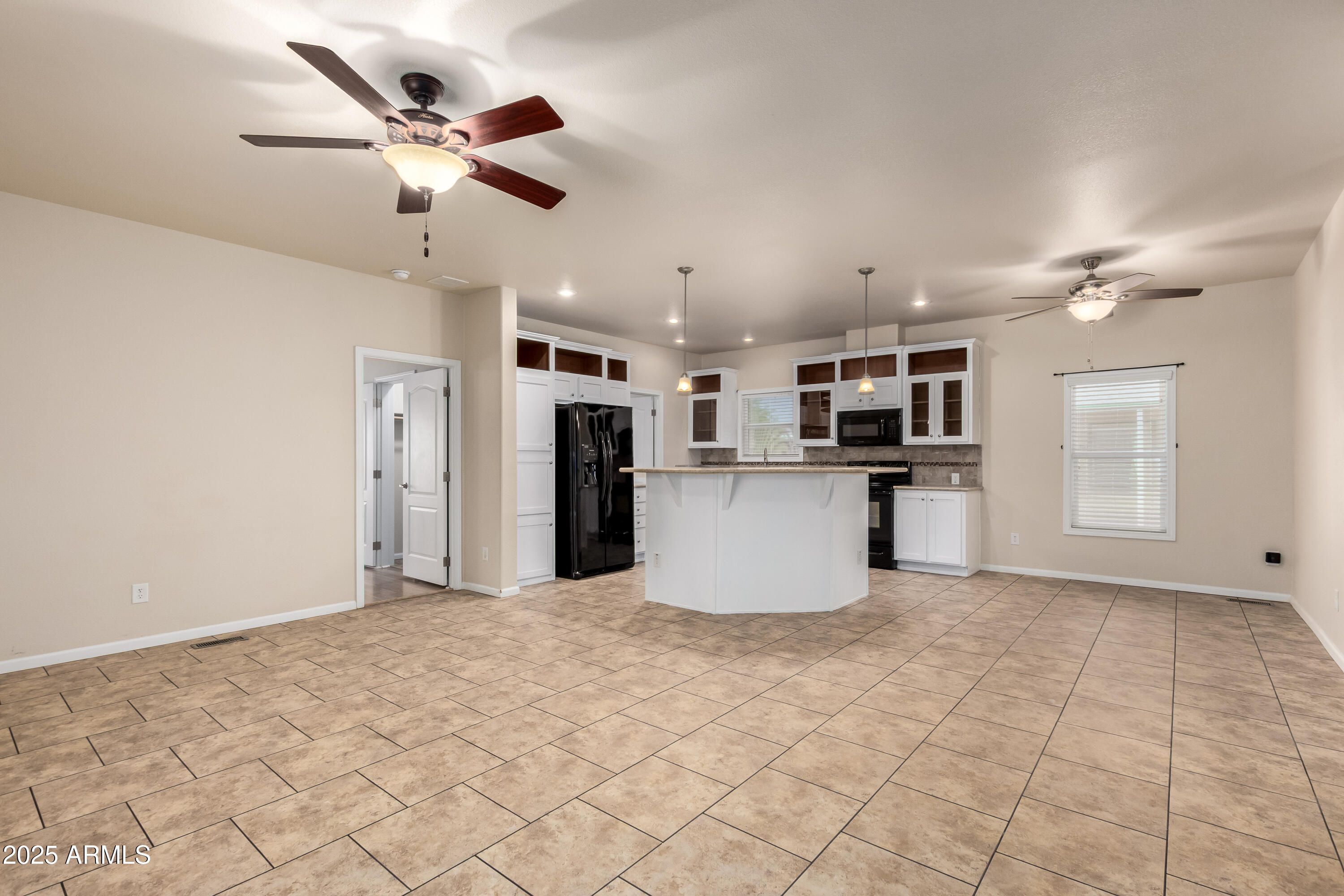 2000 S Apache Road 78