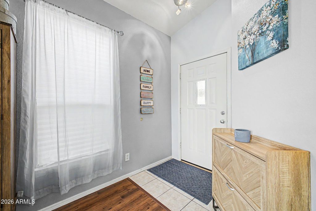 Photo of 1094 S Sierra Street, Gilbert, AZ 85296 (MLS # 7019401)