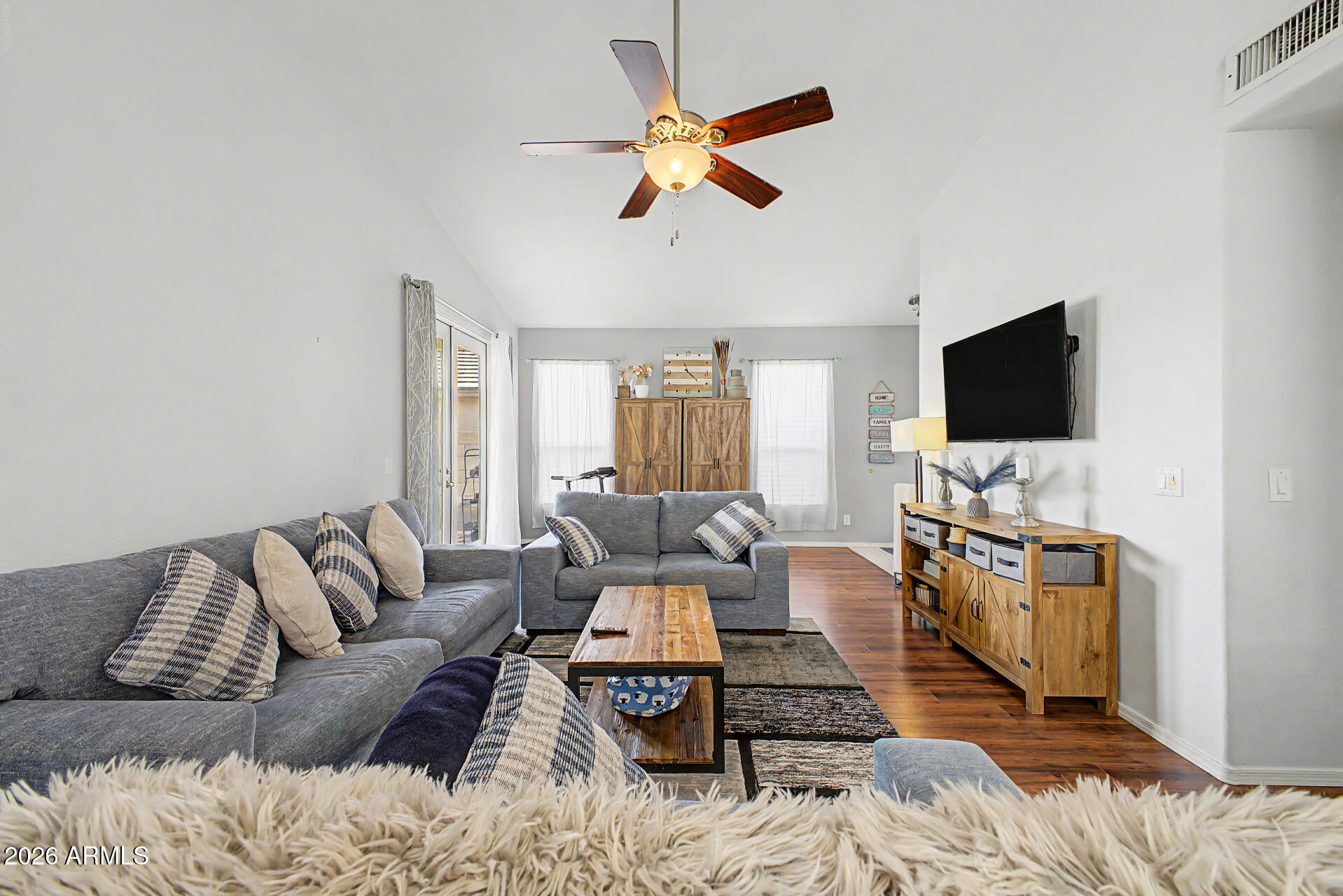 1094 S SIERRA Street