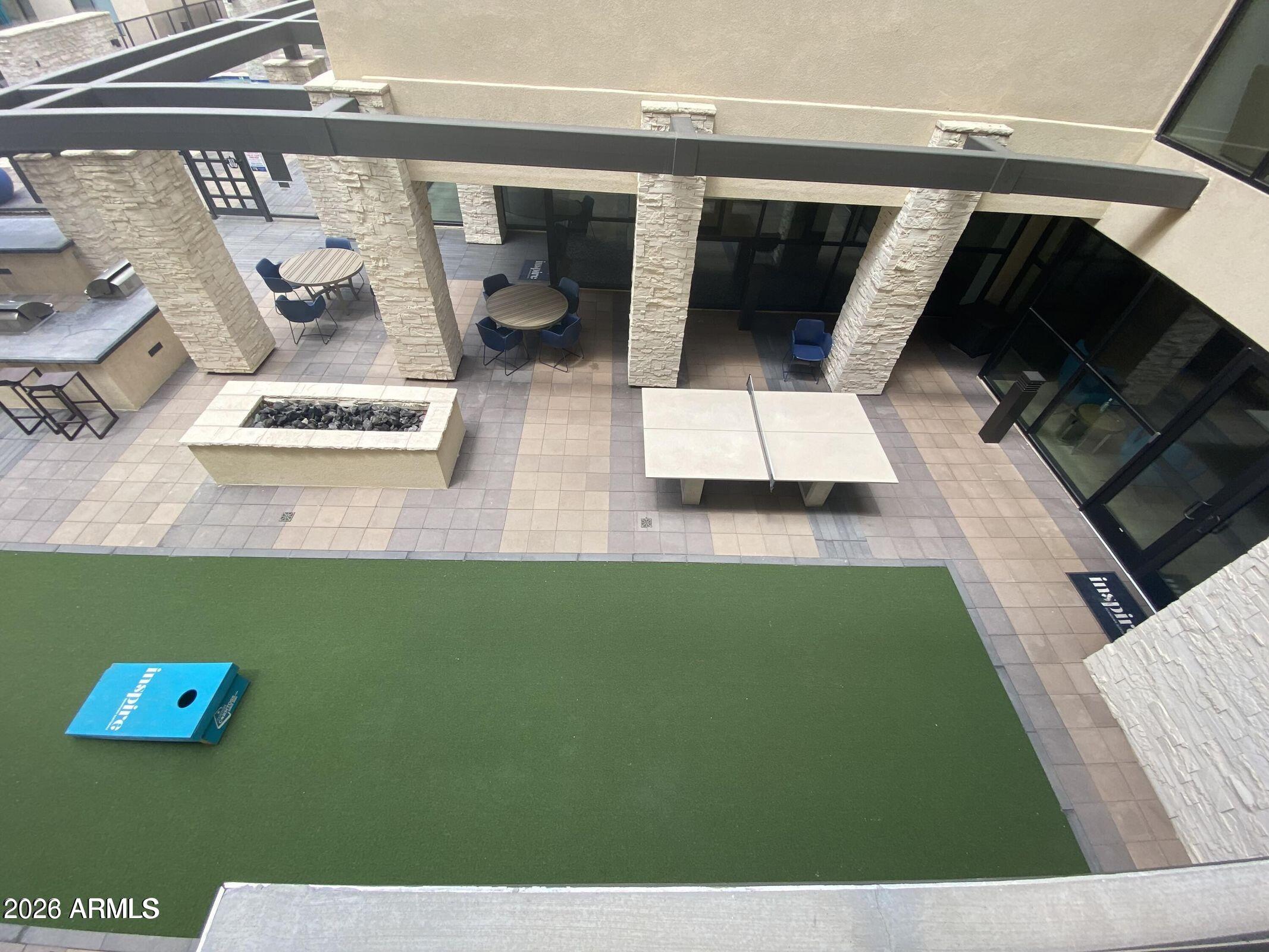 7300 E EARLL Drive 2006