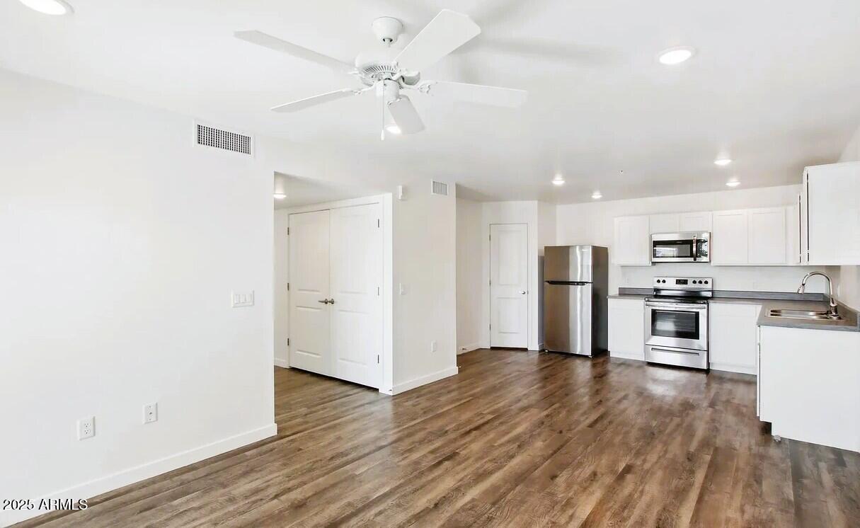 12945 W GREENWAY Road 36