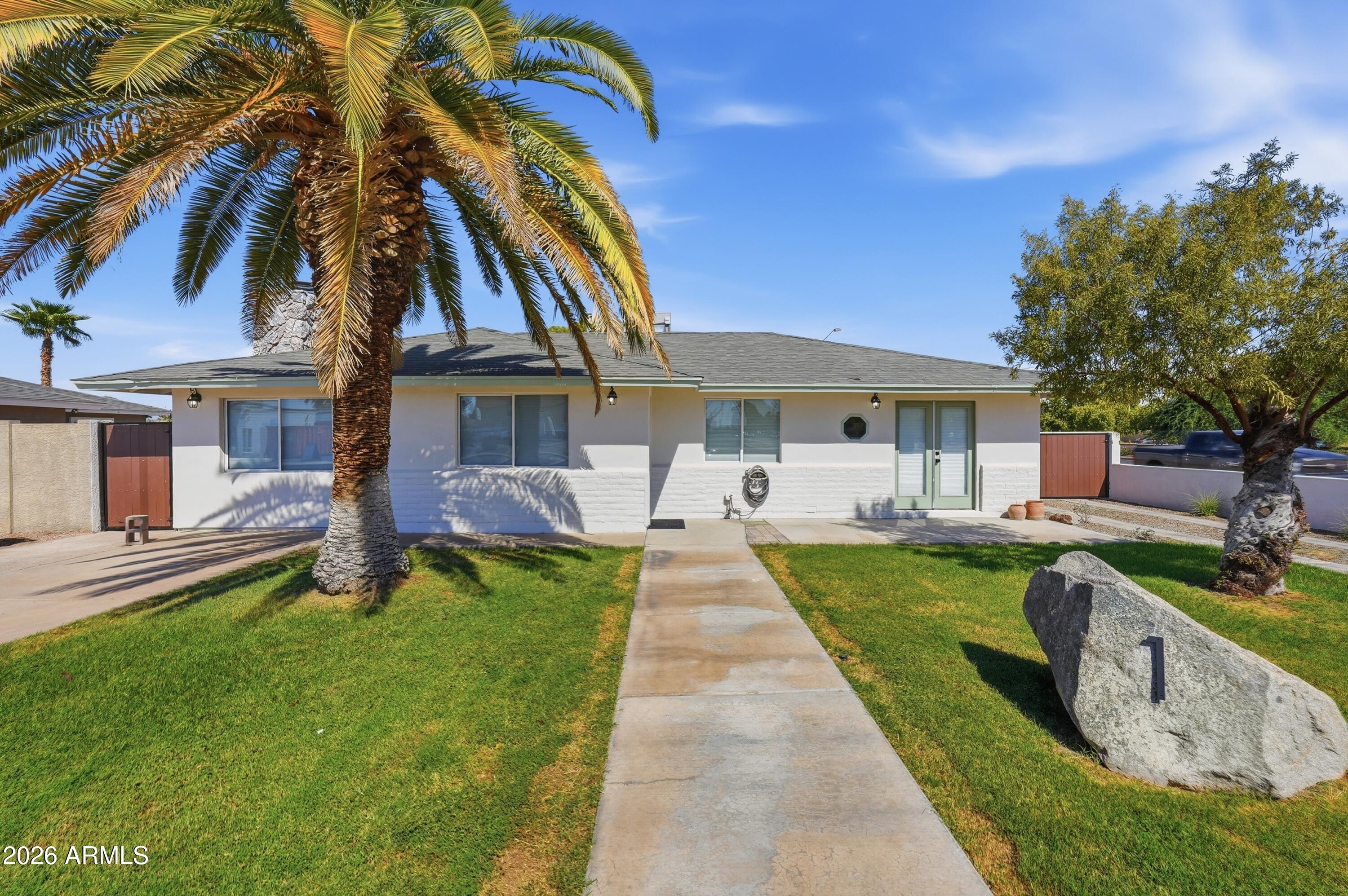 1 N COTTONWOOD Drive