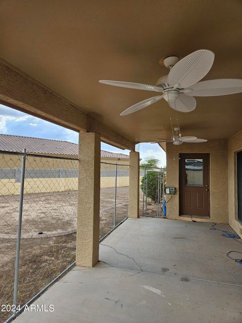 A home in Arizona City