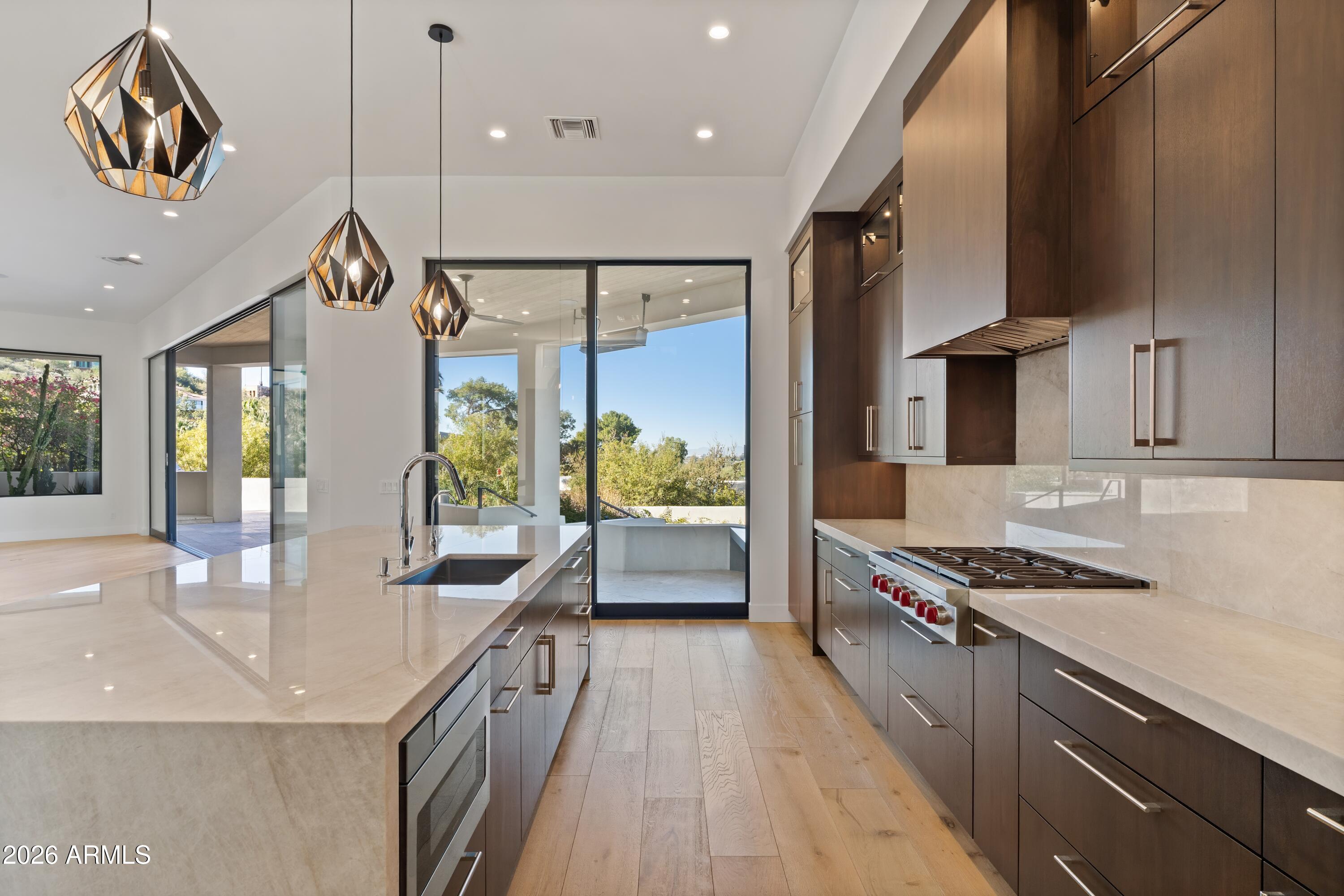 ECHO CANYON - Residential