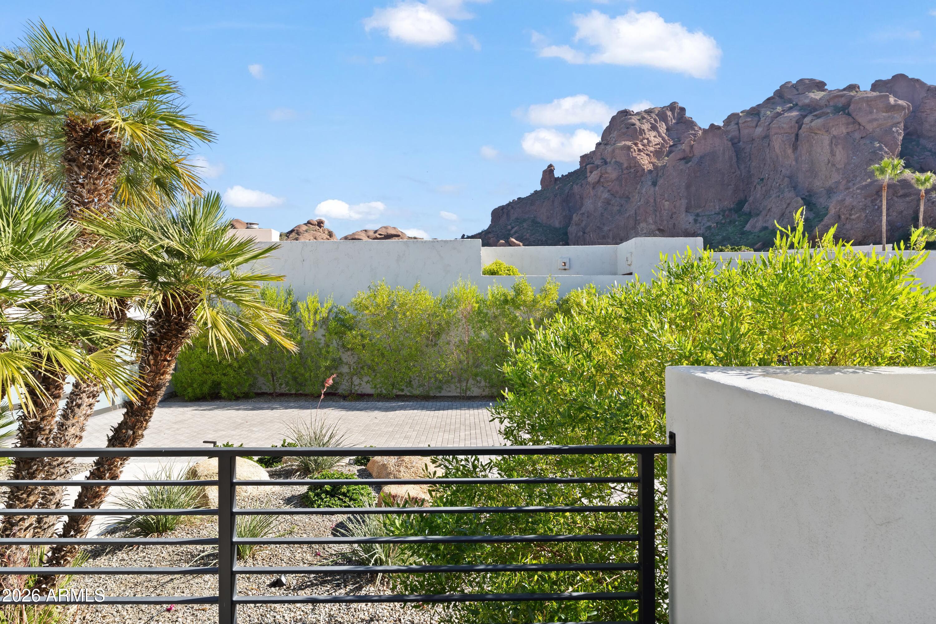 ECHO CANYON - Residential