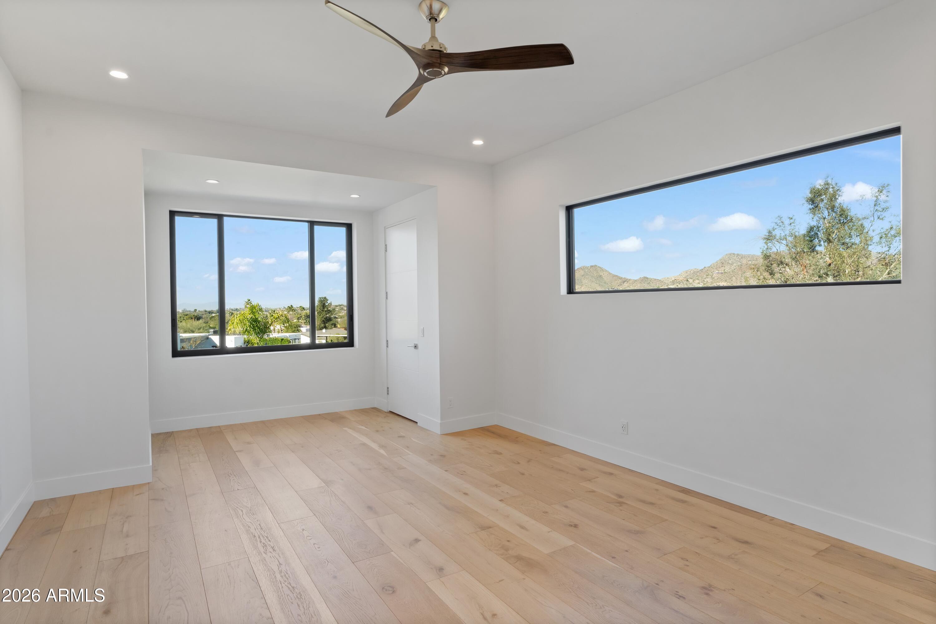 ECHO CANYON - Residential