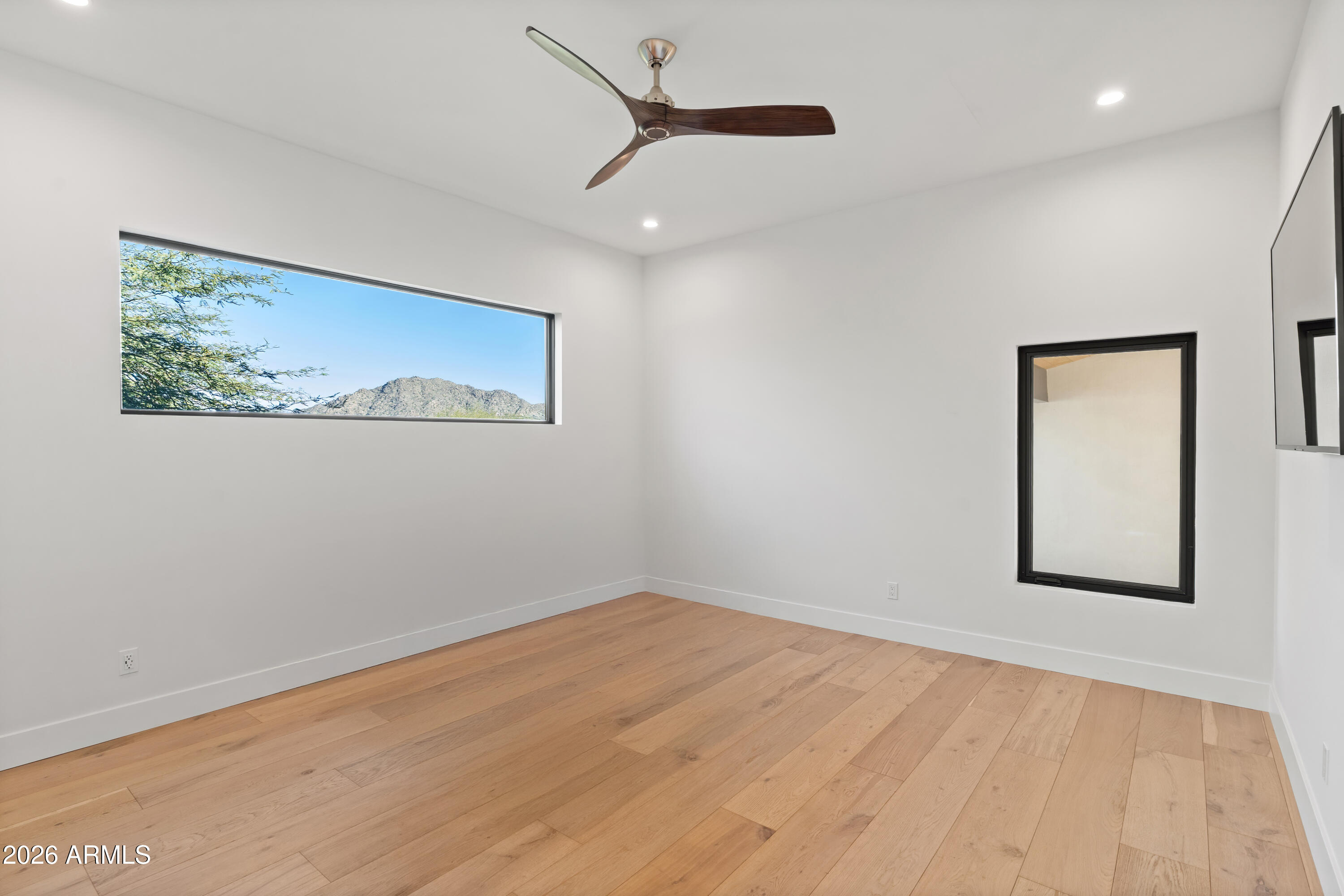 ECHO CANYON - Residential