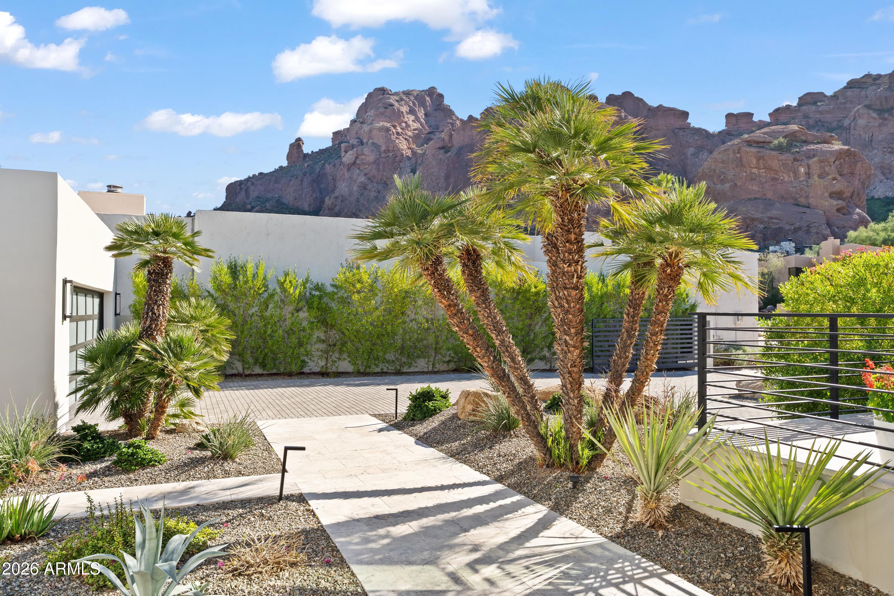 ECHO CANYON - Residential