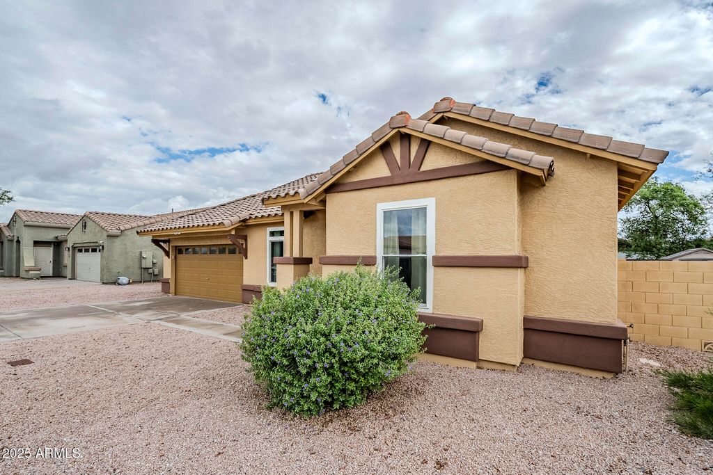 Photo of 333 N 102nd Place, Mesa, AZ 85207 (MLS # 6933574)