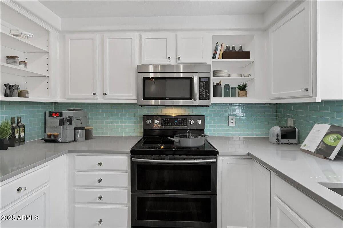 7575 E INDIAN BEND Road 2002