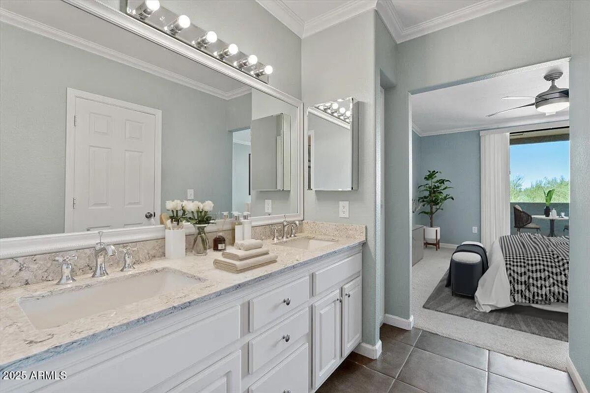 7575 E INDIAN BEND Road 2002