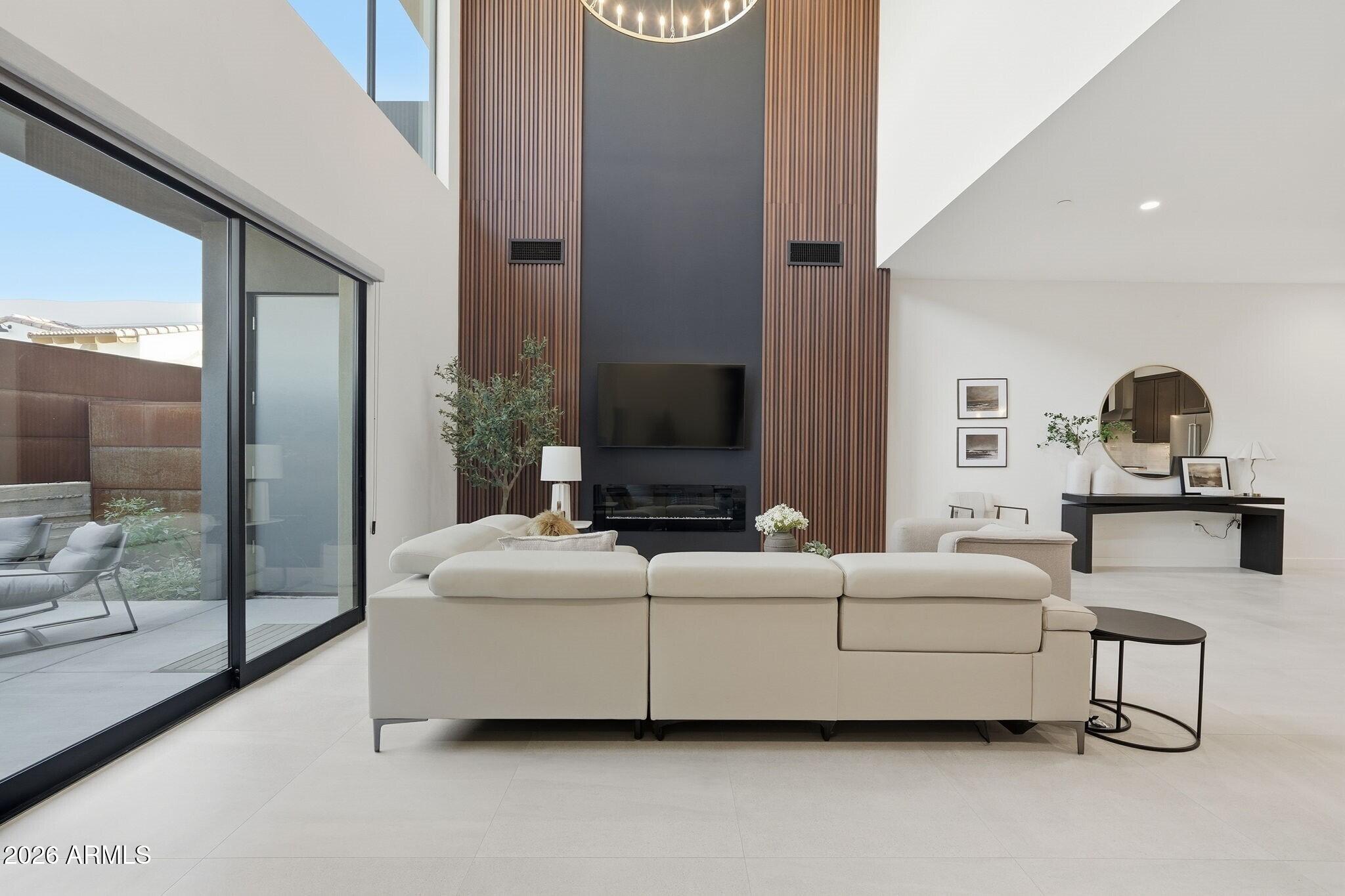 6525 E CAVE CREEK Road 304