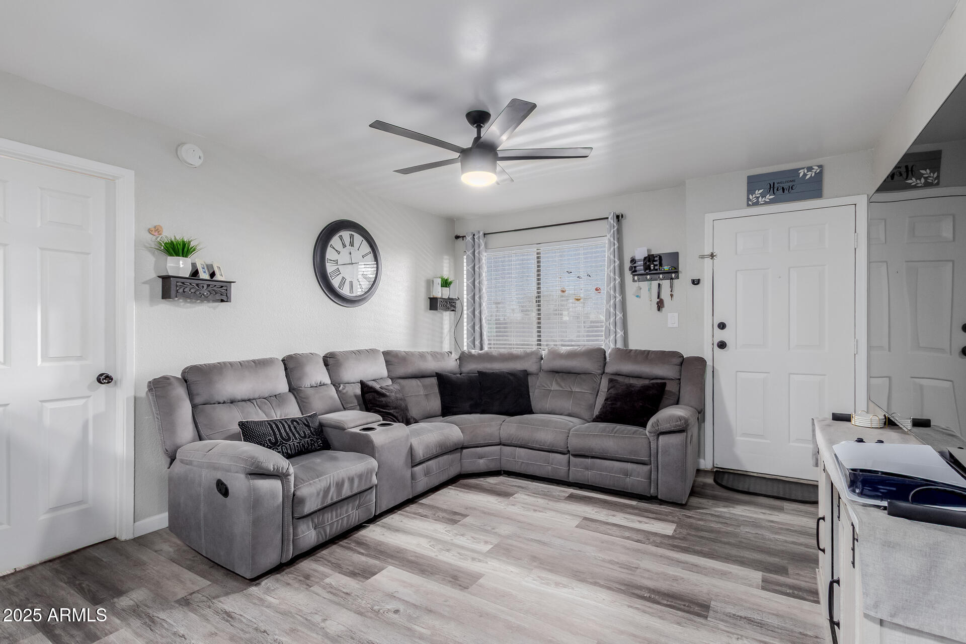 3535 W TIERRA BUENA Lane 256