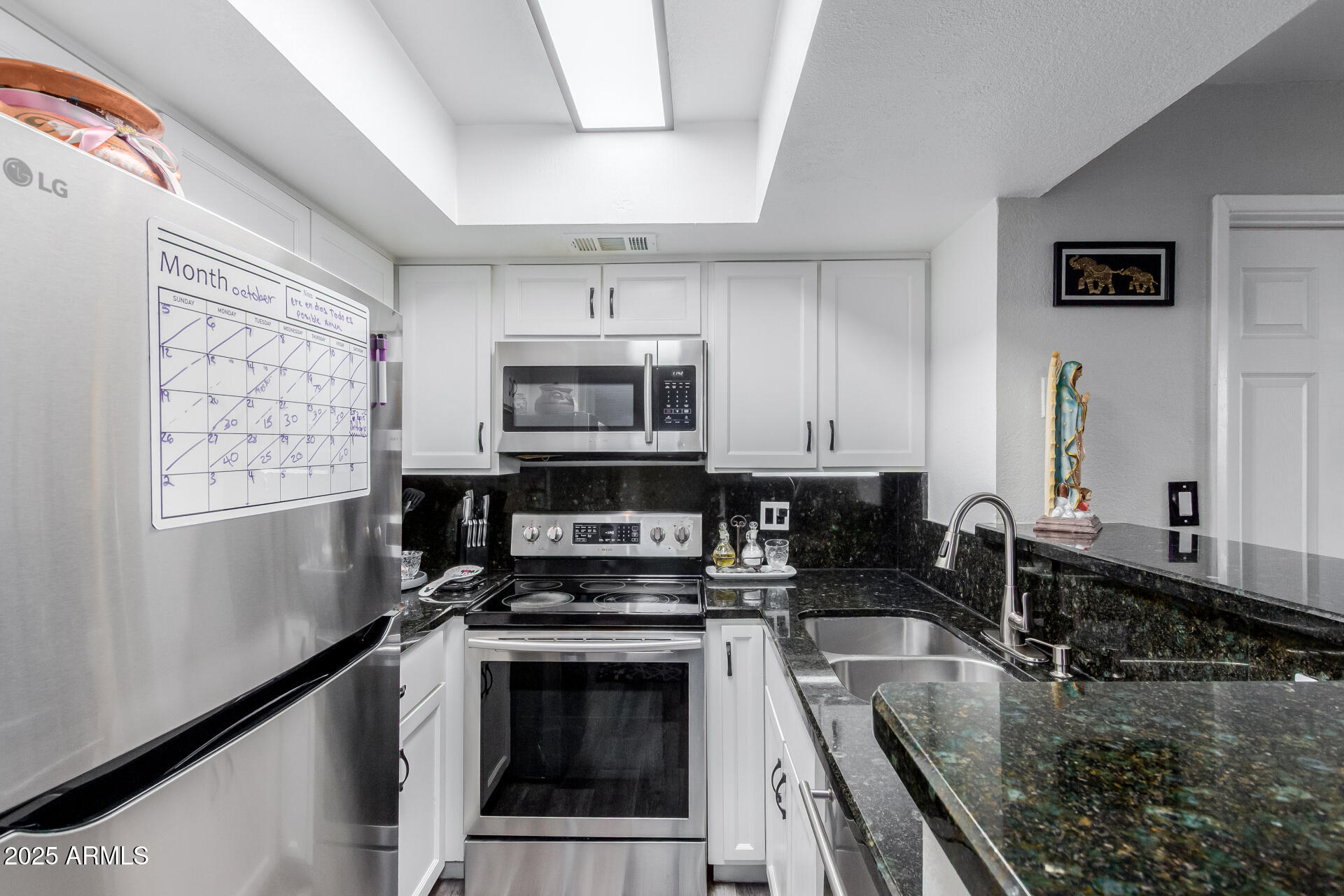 3535 W TIERRA BUENA Lane 256