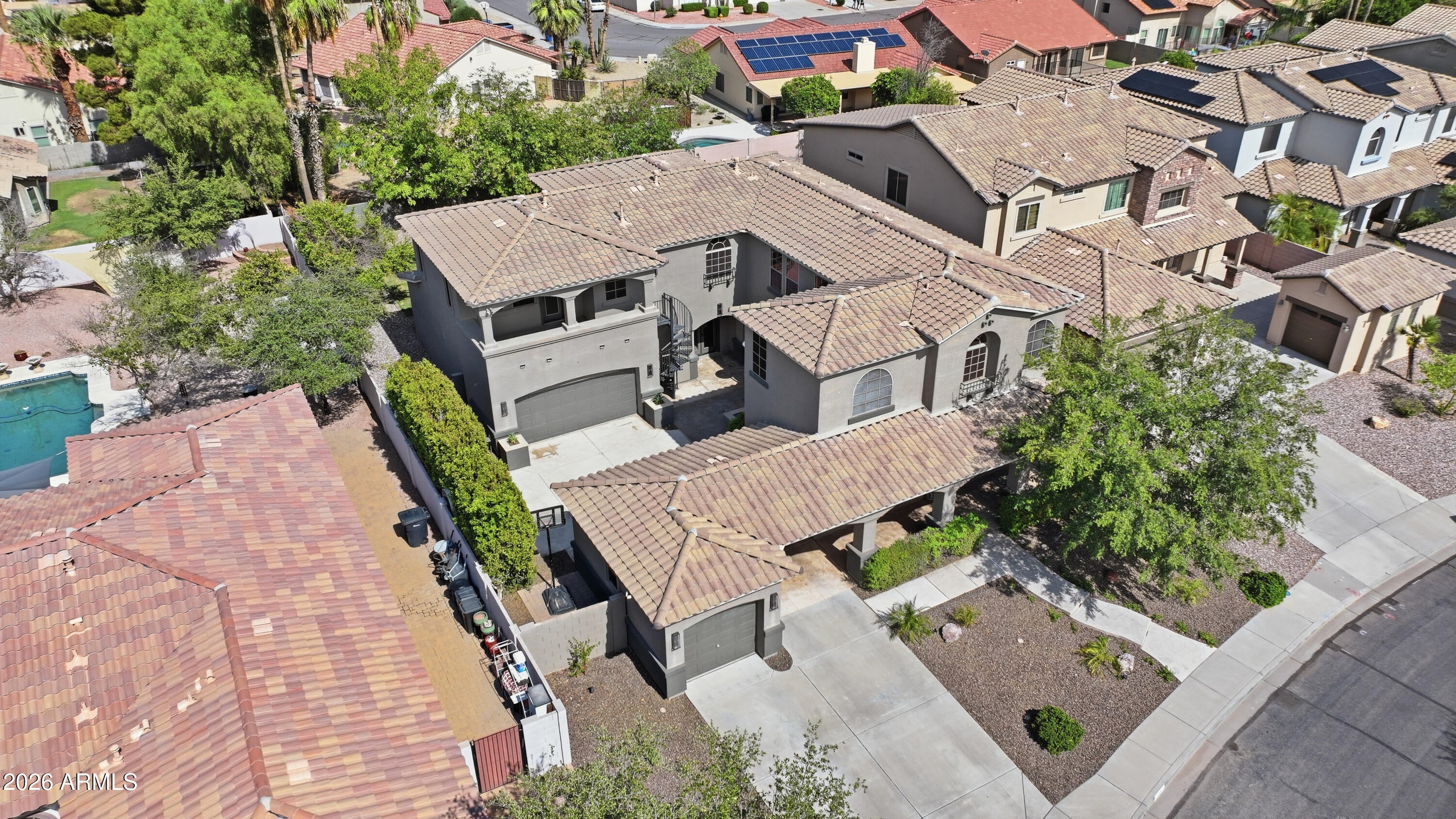 425 S CAMELLIA Drive
